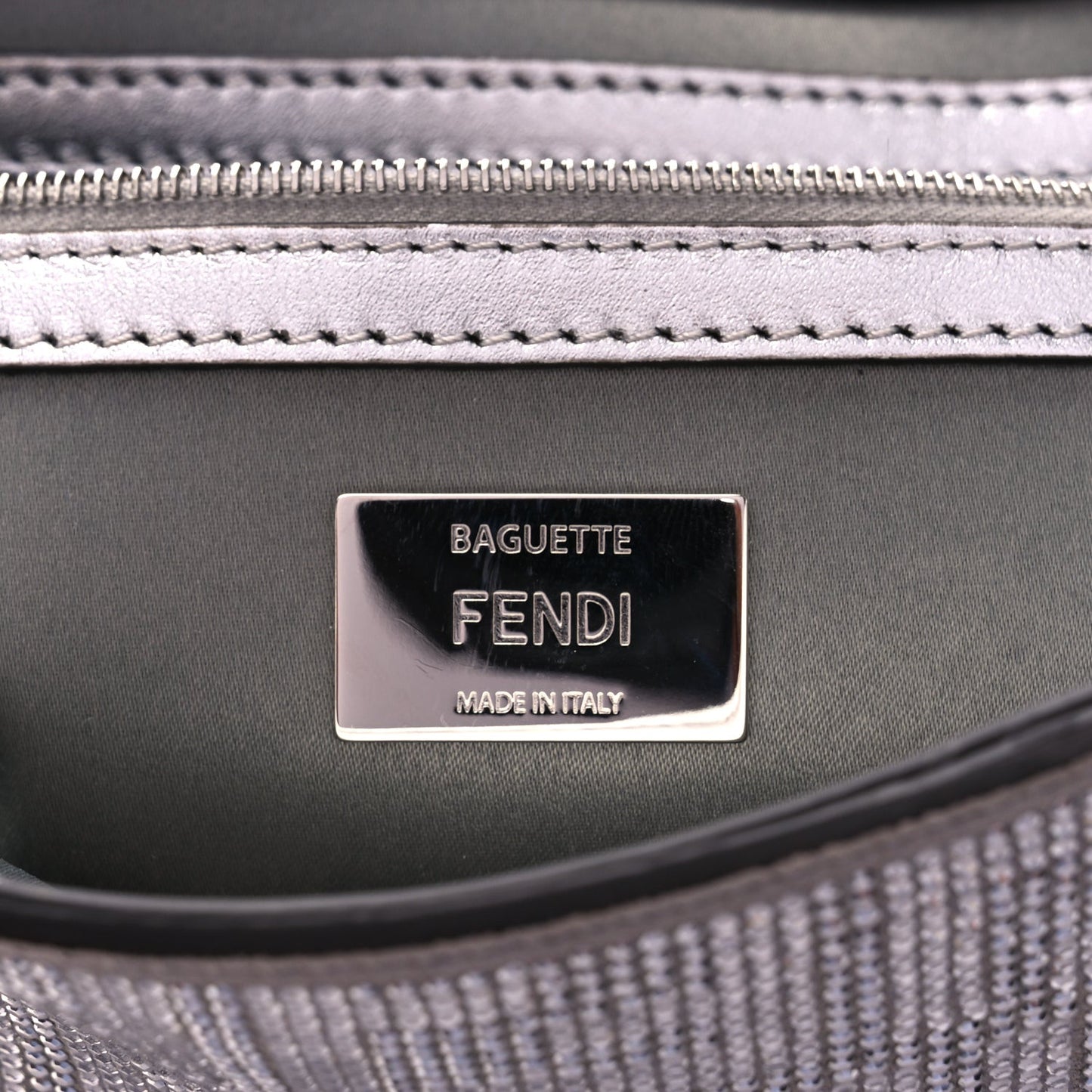 Crystal Vitello Laminato FF Medium Baguette Crystal Argento