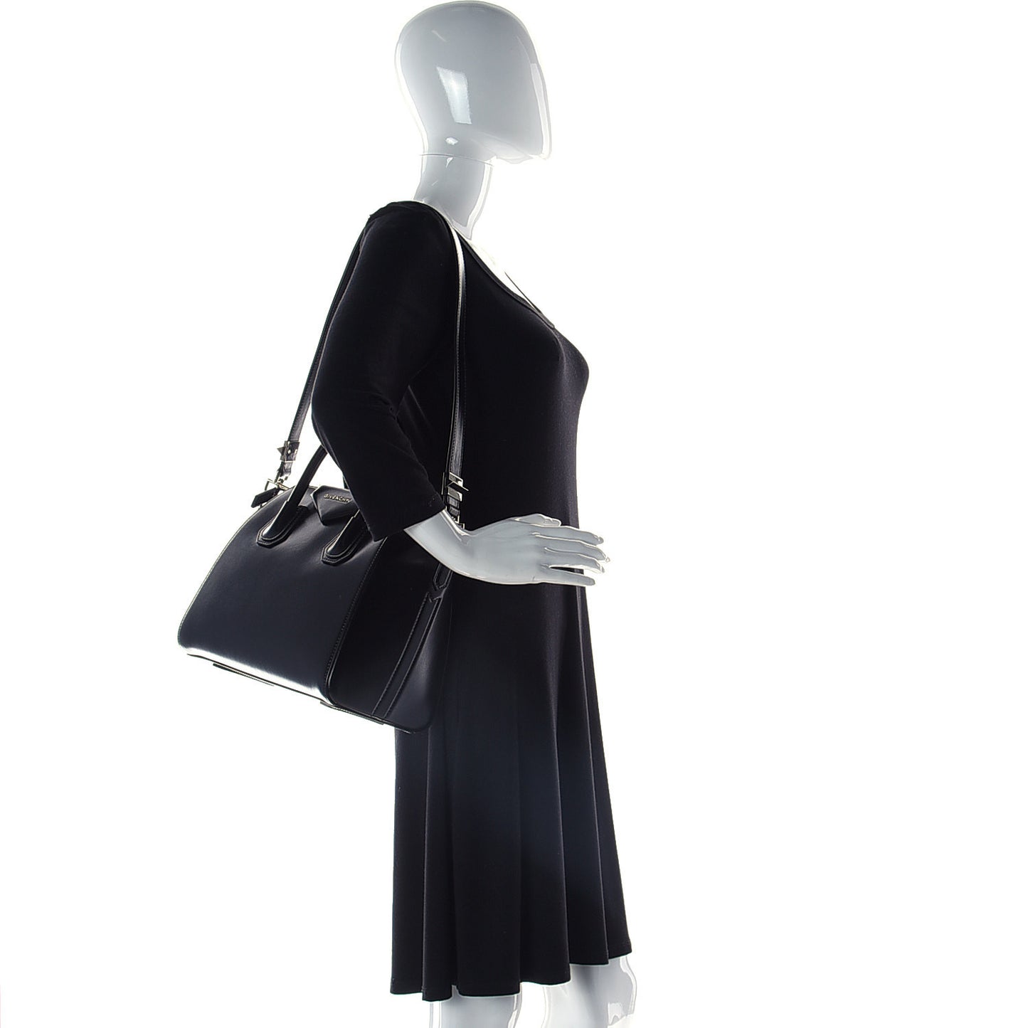 Shiny Lord Calfskin Small Antigona Black