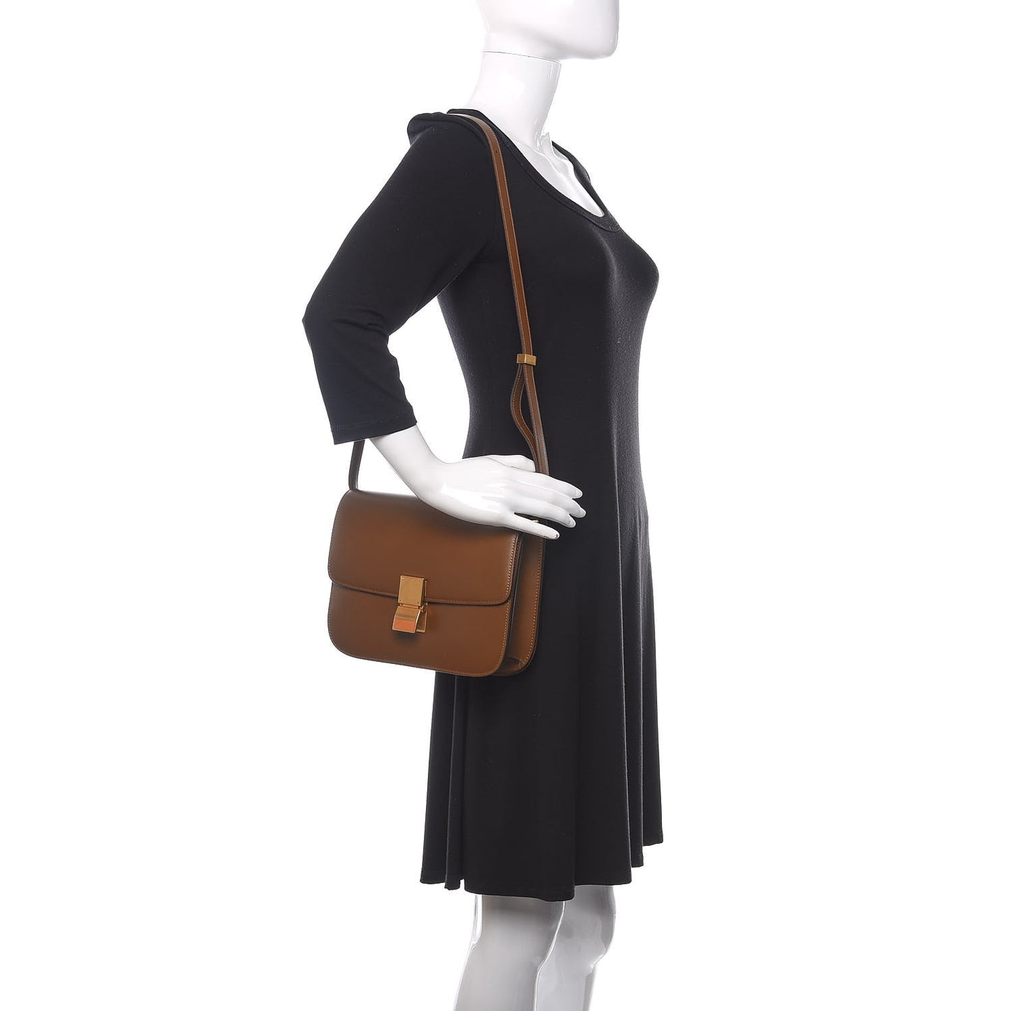 Box Calfskin Medium Classic Box Flap Bag Camel