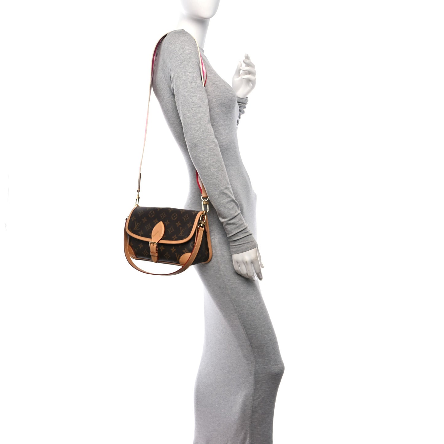 Monogram Diane Fuchsia