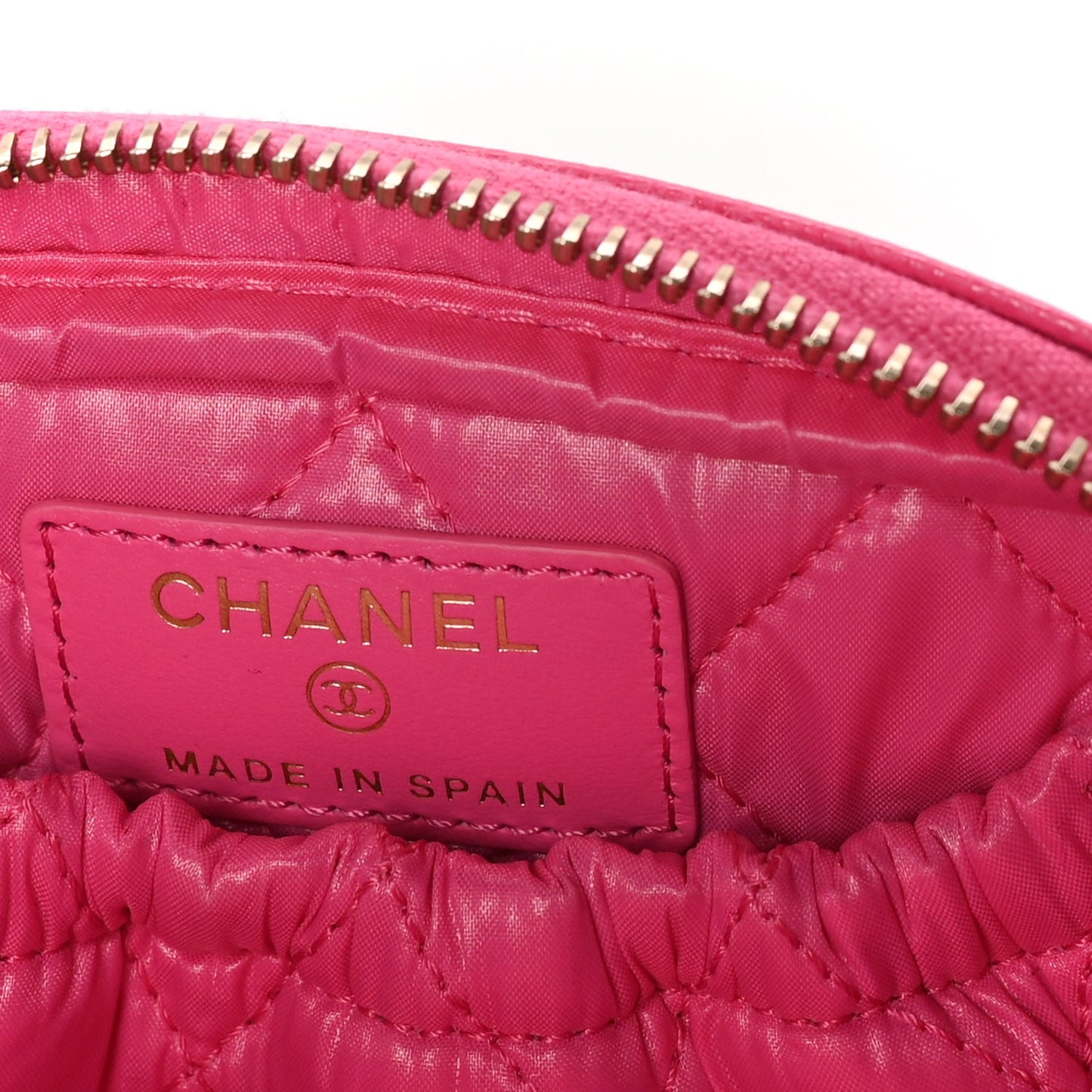 Caviar Quilted Small Curvy Pouch Cosmetic Case Pink