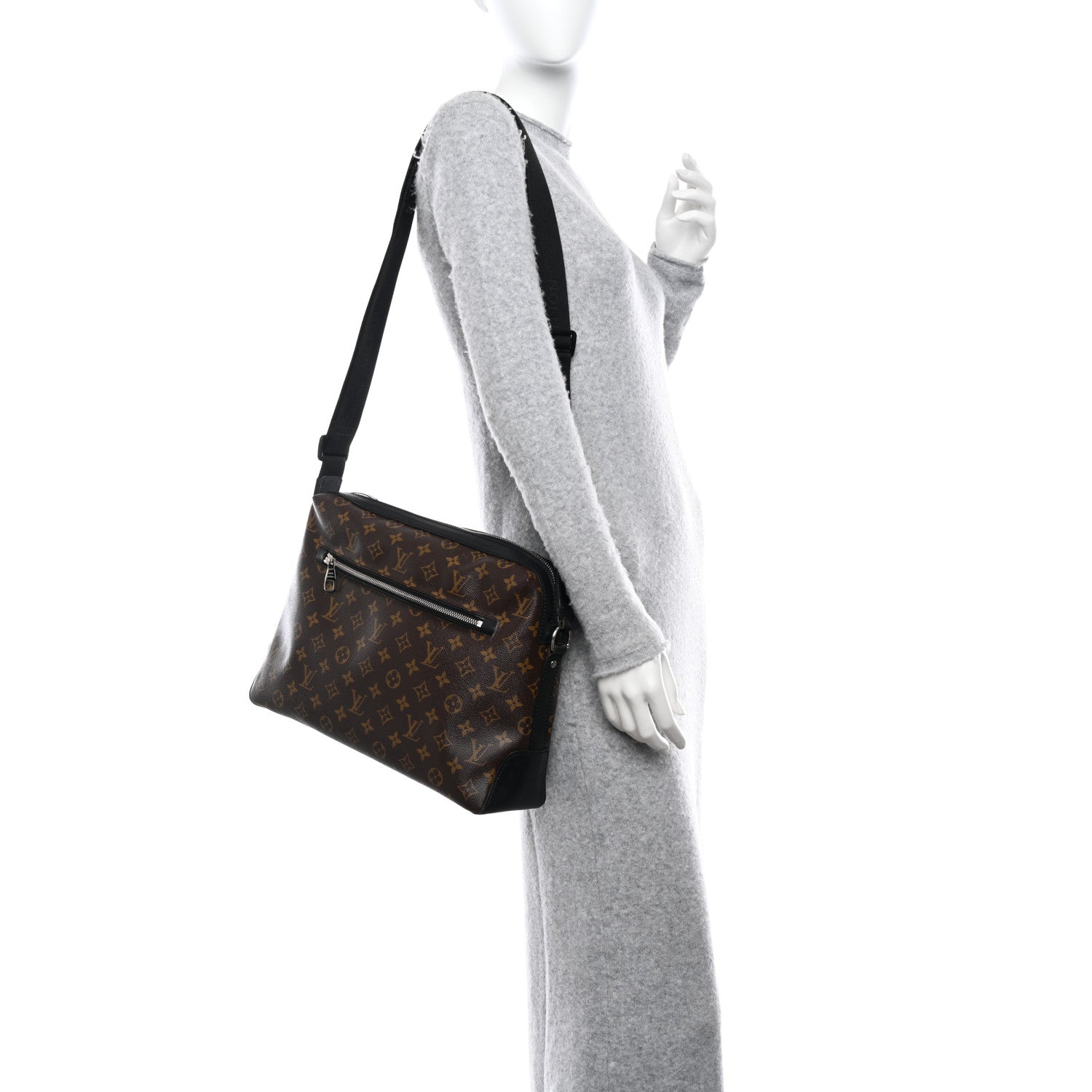 Louis Vuitton Monogram Macassar Torres Messenger 2 of 11