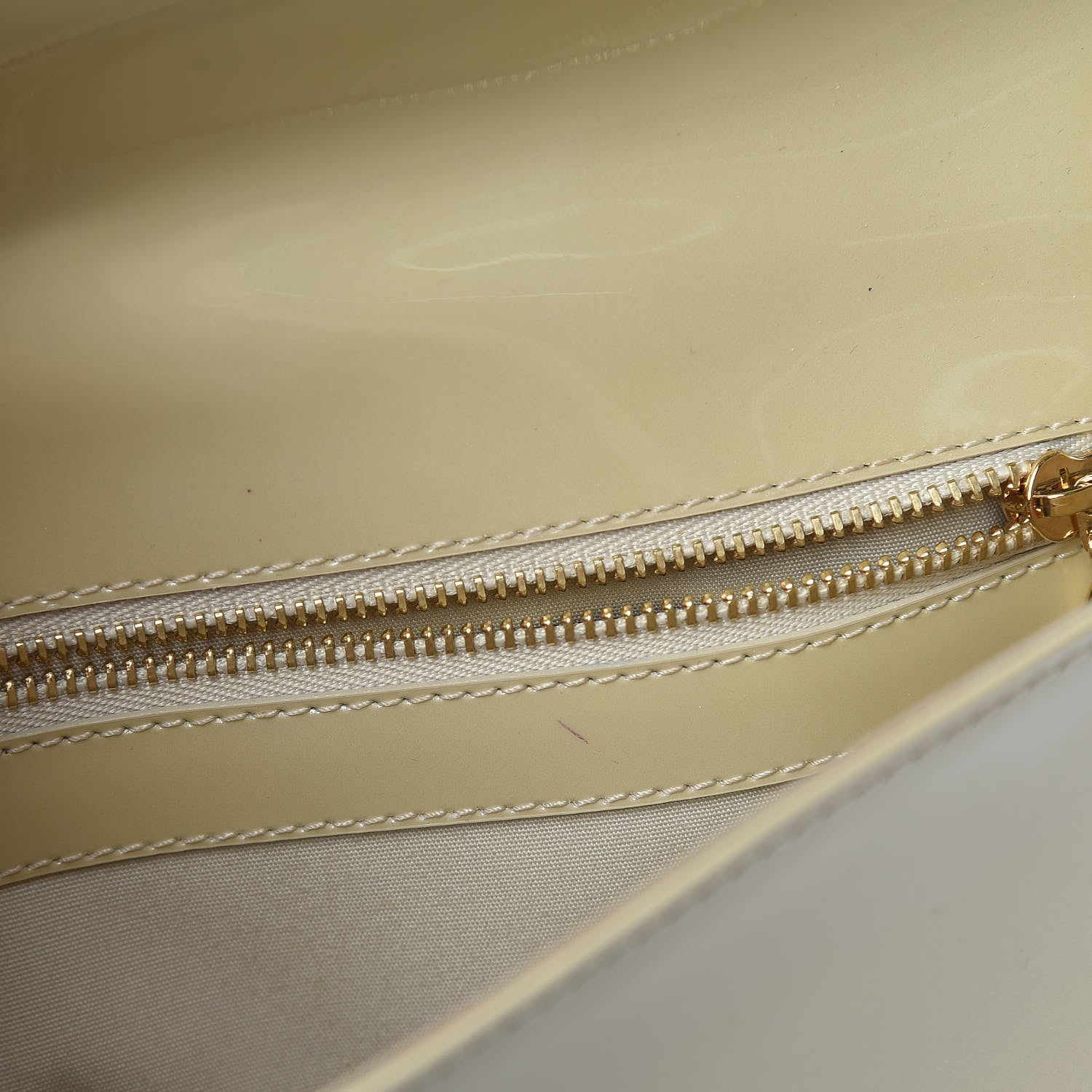 Louis Vuitton Patent Sobe Clutch Blanc Corail 14 of 14