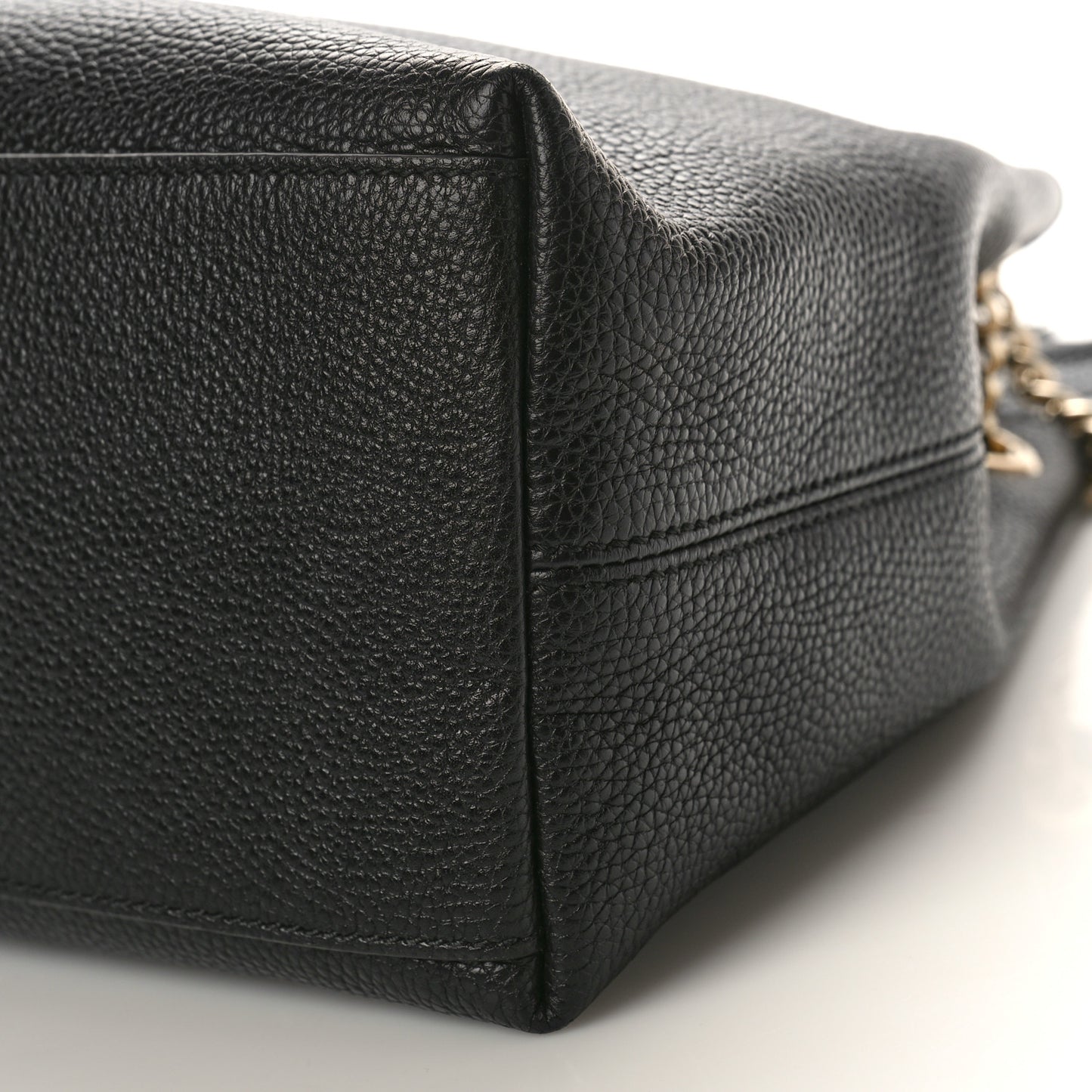 Pebbled Calfskin Medium Soho Chain Shoulder Bag Black