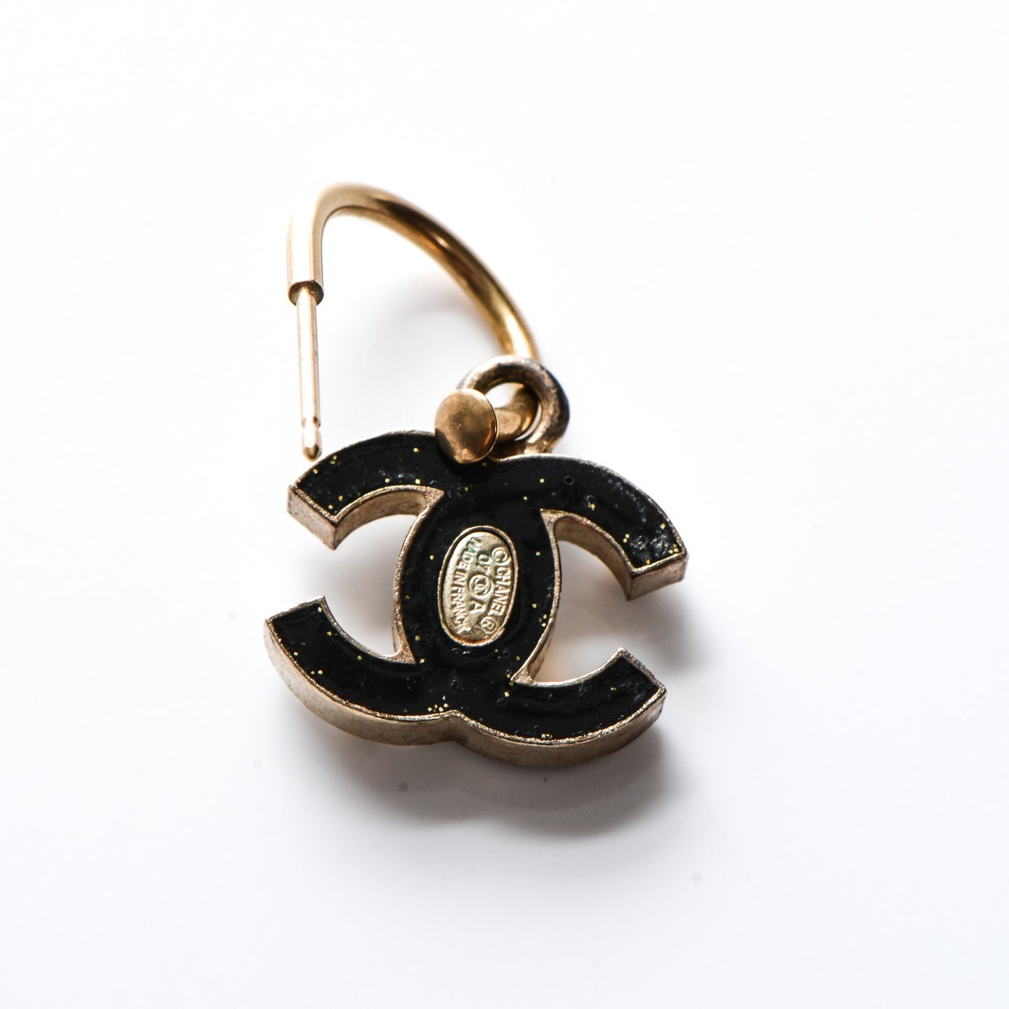 Resin CC Dangle Earrings Black