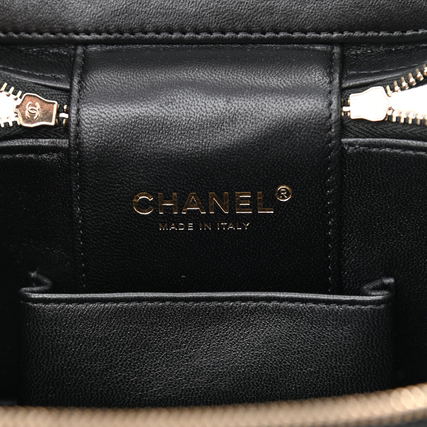 Caviar Quilted Small CC Vanity Case Black