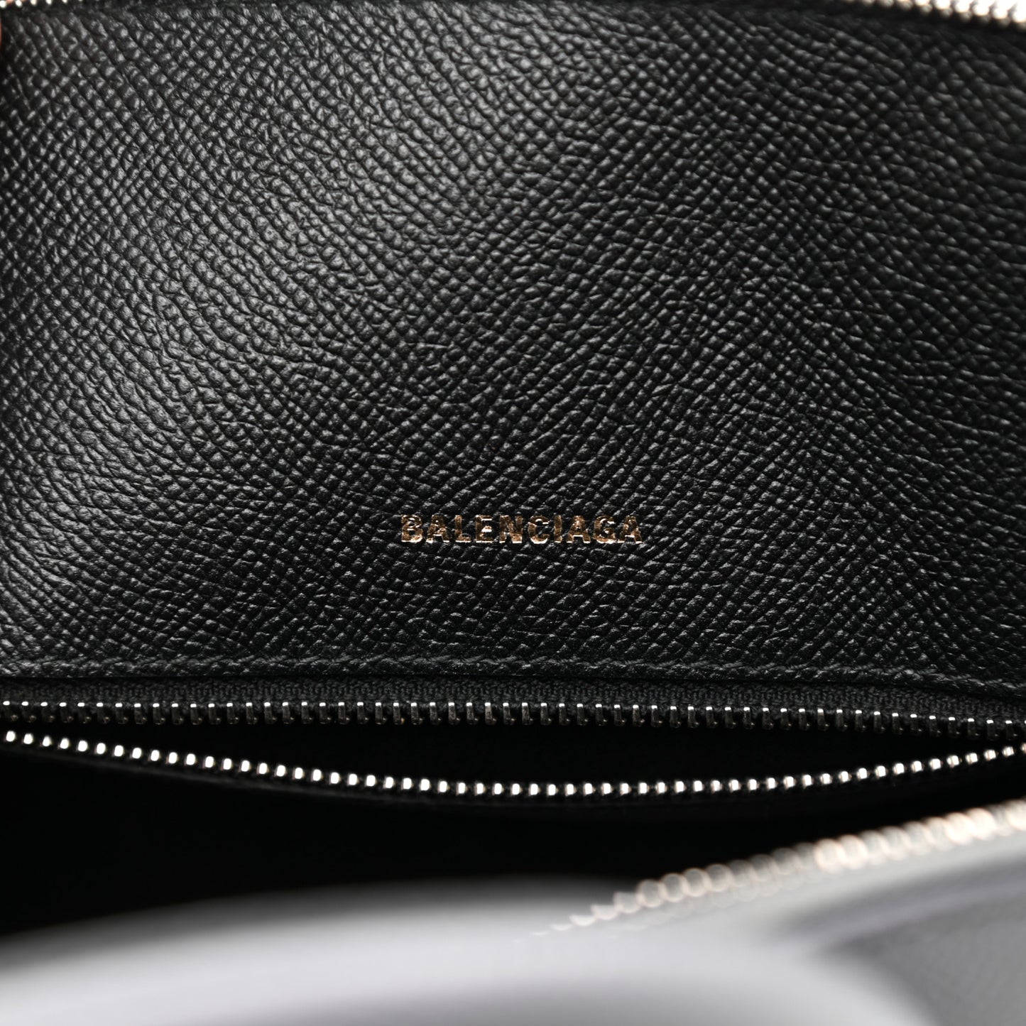 Grained Calfskin S Ville Top Handle Bag Gris Glace