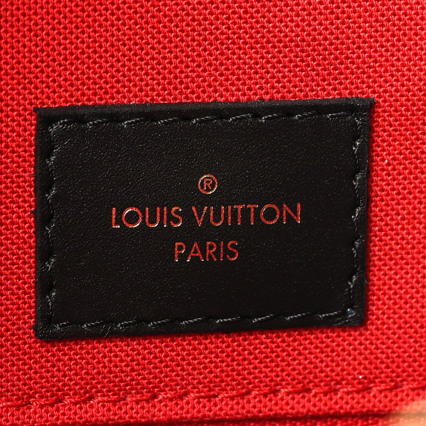 Reverse Monogram Giant Onthego MM