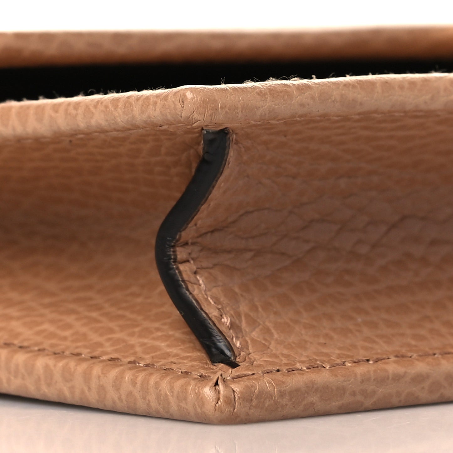 Dollar Calfskin Interlocking G Chain Wallet Camelia