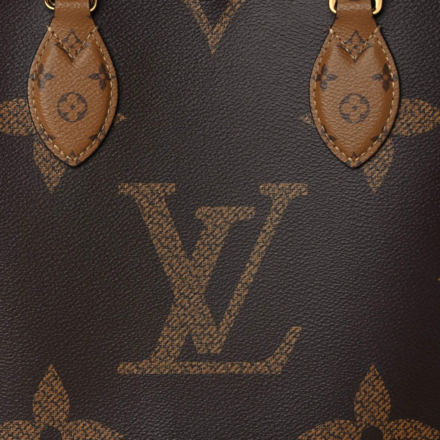 Reverse Monogram Giant Onthego MM