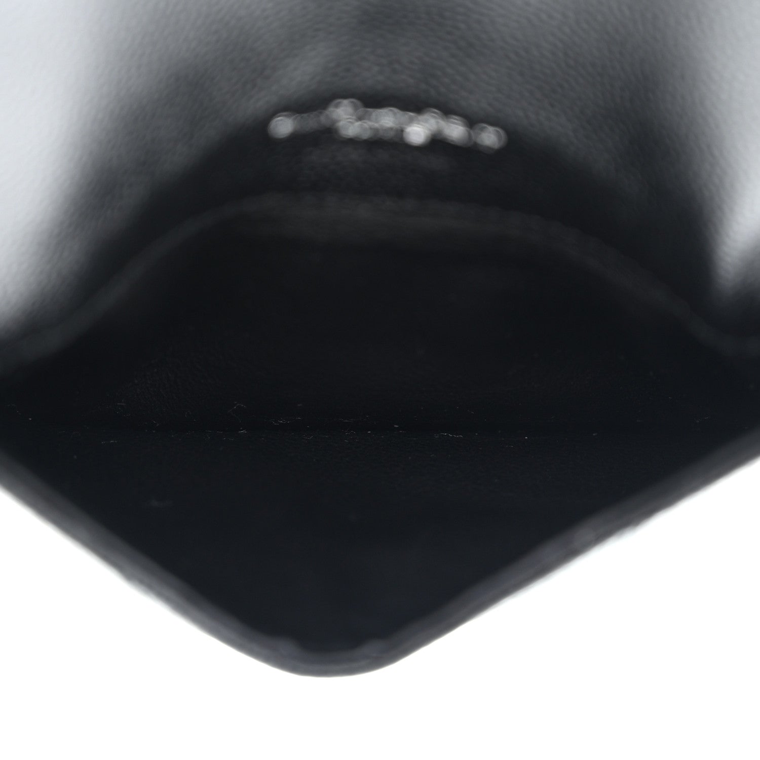 Saint Laurent Grain De Poudre Matelasse Chevron Monogram Compact Wallet Black 5 of 8