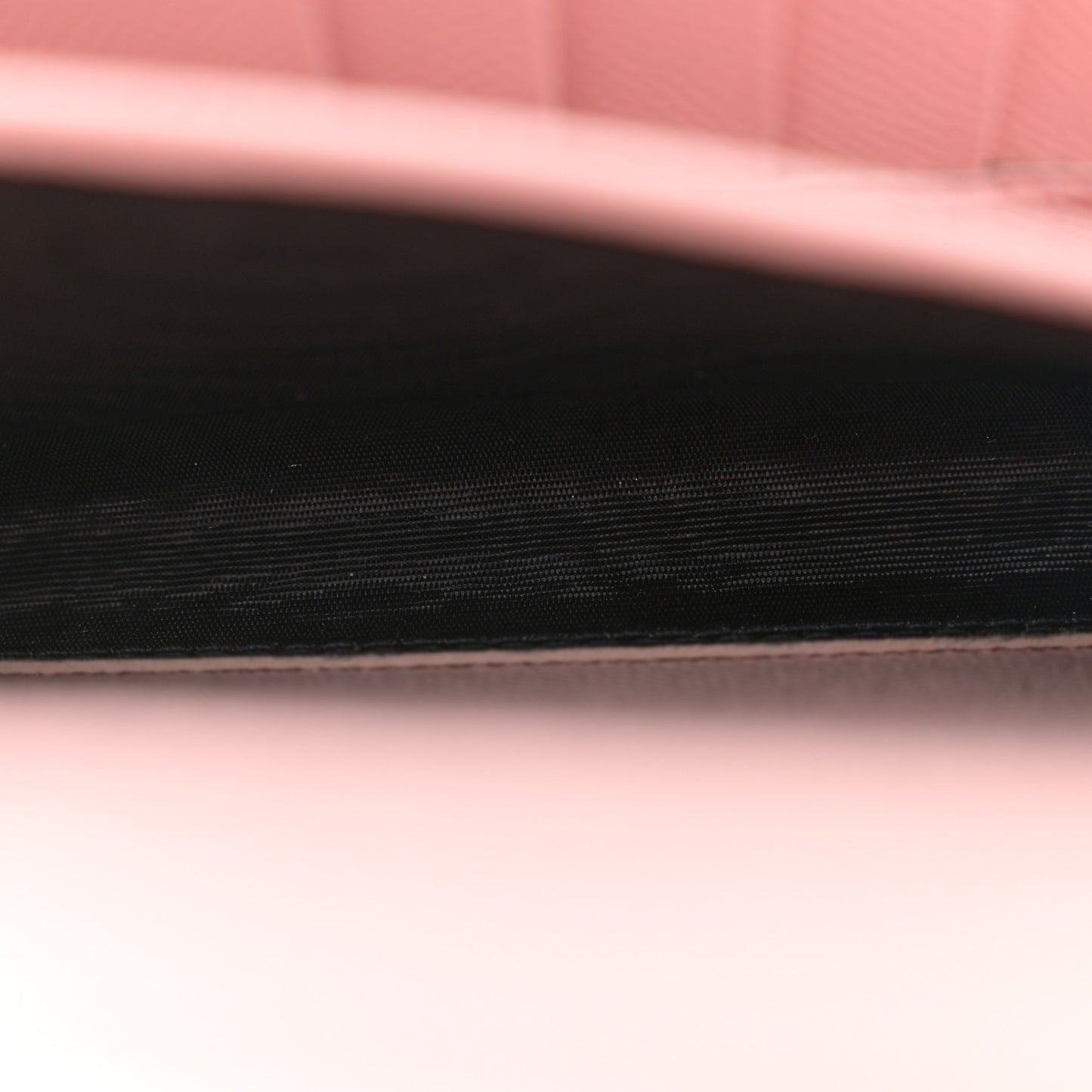 Dauphine Gloss Chain Strap Phone Bag Cipria