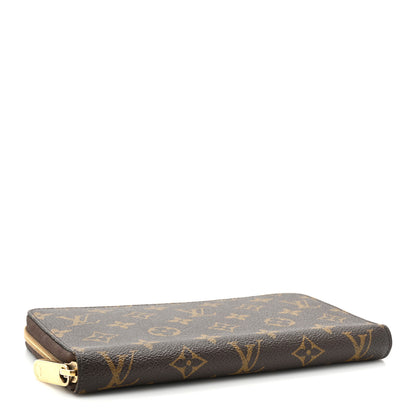 Louis Vuitton Monogram Zippy Wallet Organizer 4 of 17