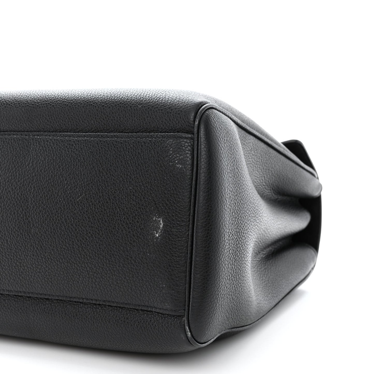 Supple Grained Calfskin Medium Soft 16 Bag Black