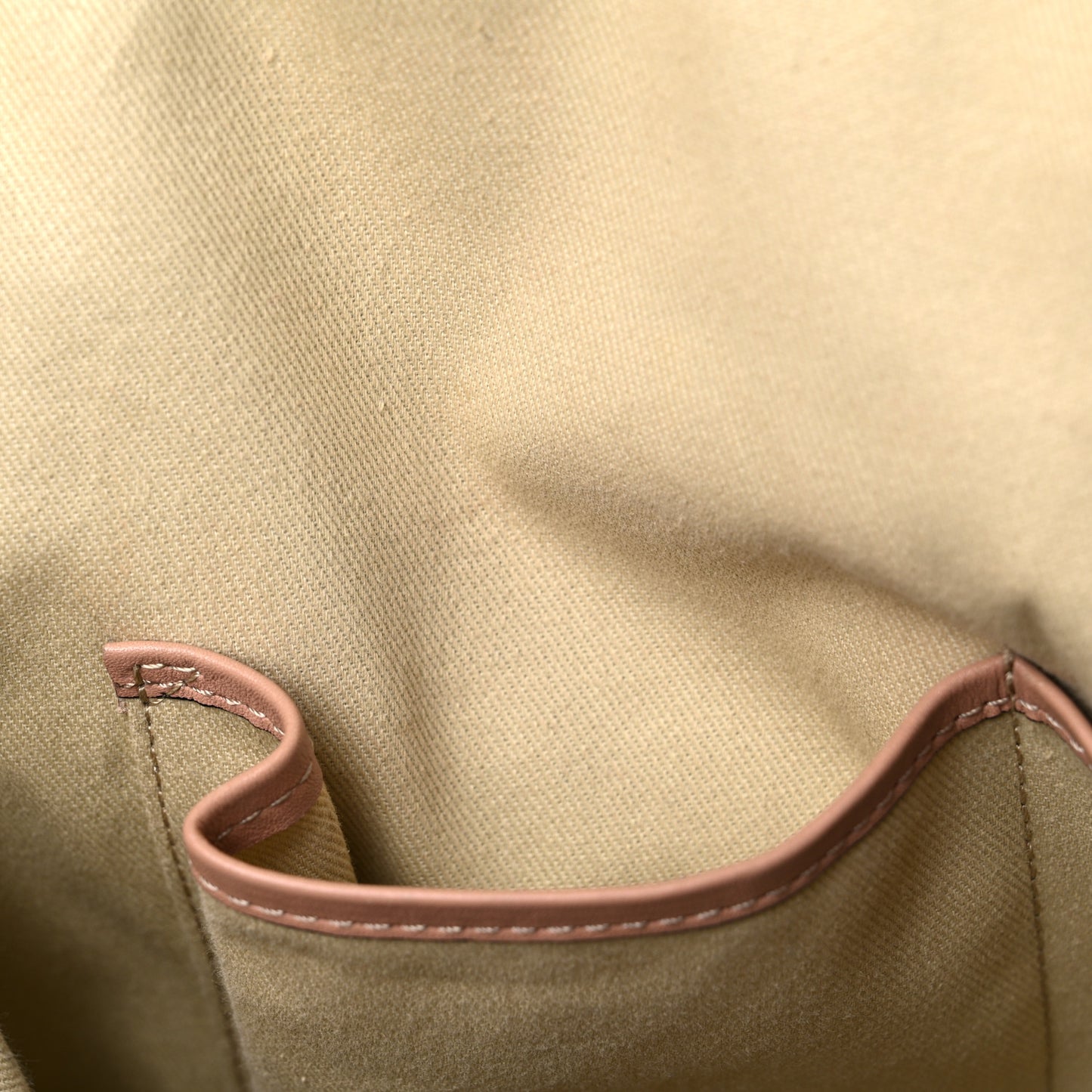 Vitello Rockstud Dome Shopper Soft Noisette