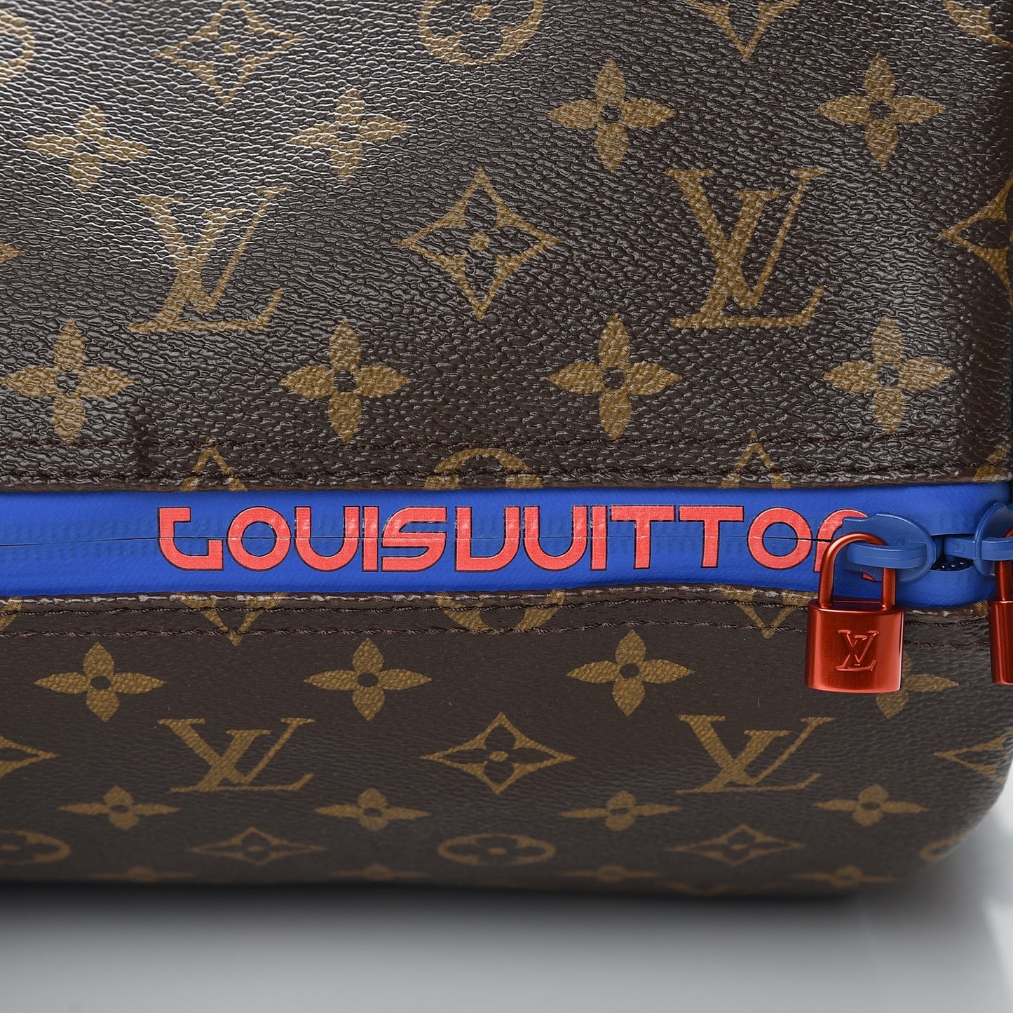 Monogram Taiga Outdoor Keepall Bandouliere 55