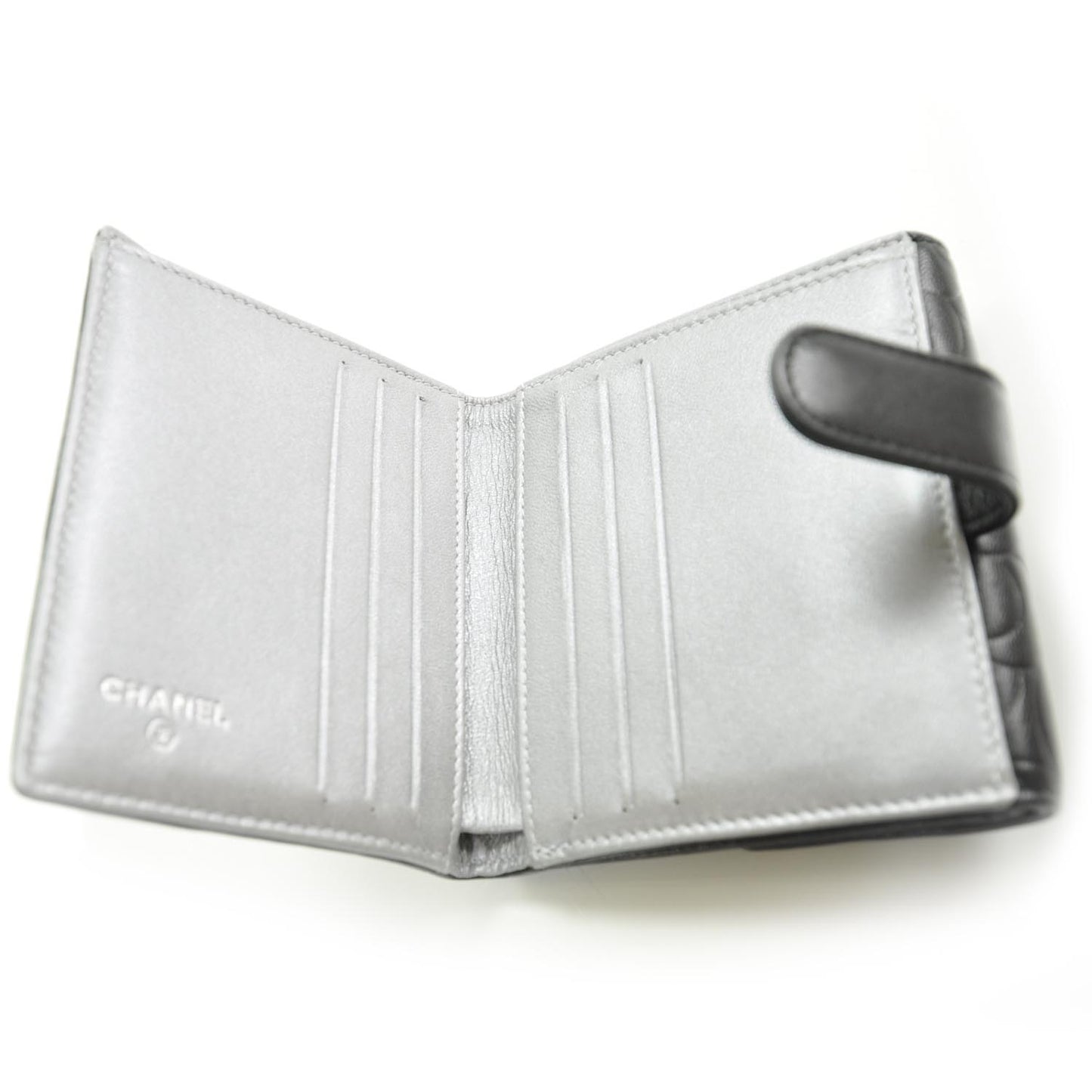 Leather Camellia Embossed Bi-Fold Wallet Black