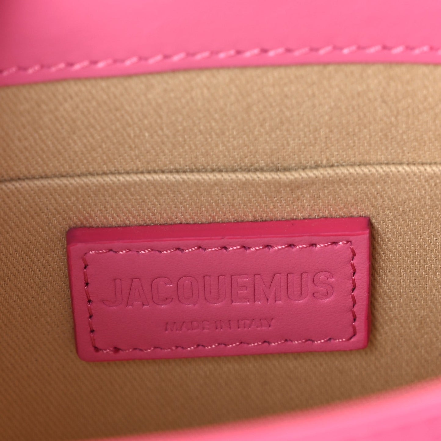 Smooth Calfskin Le Chiquito Moyen  Dark Pink