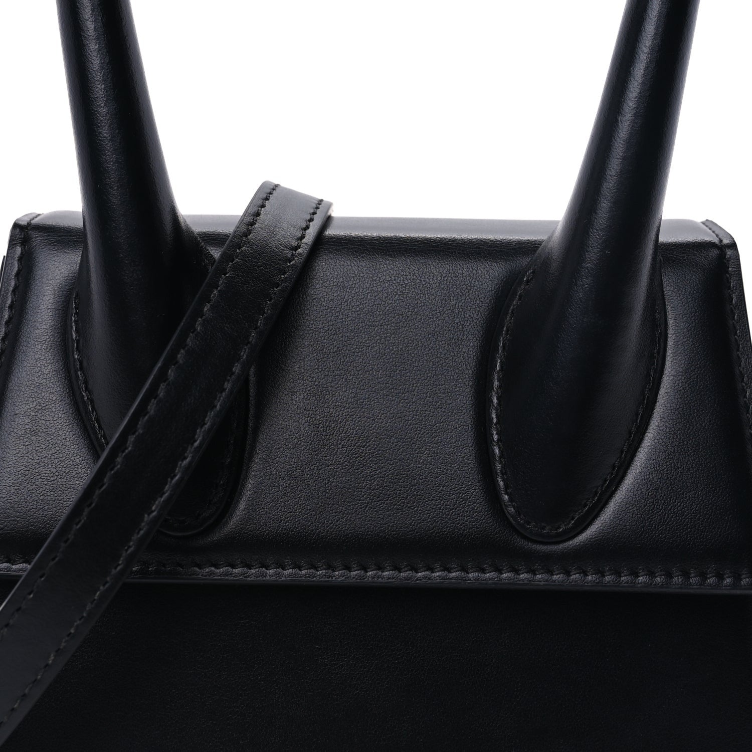 Jacquemus Smooth Calfskin Le Chiquito Moyen  Black 6 of 8