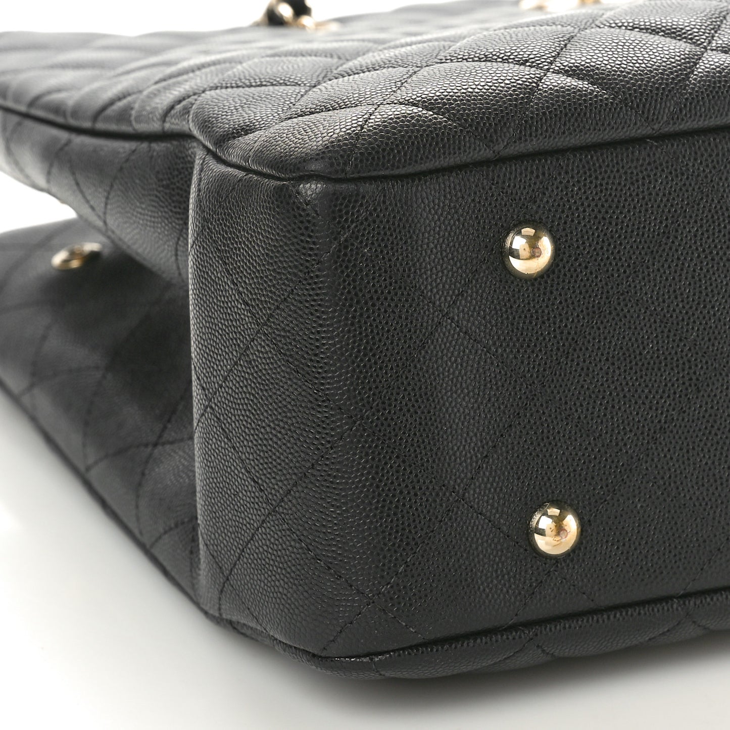Caviar Quilted Large CC Shopping Tote Black