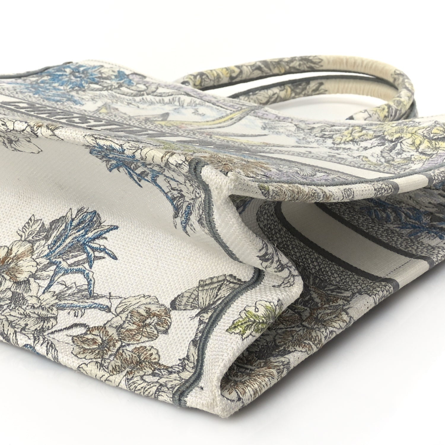 Christian Dior Canvas Embroidered Large Rêve d'Infini Book Tote Multicolor 8 of 8