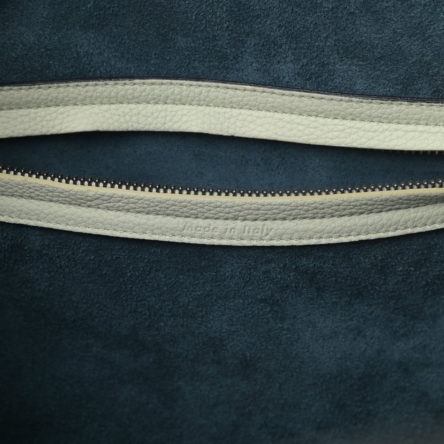 Baby Grained Calfskin Medium Phantom Luggage Jade