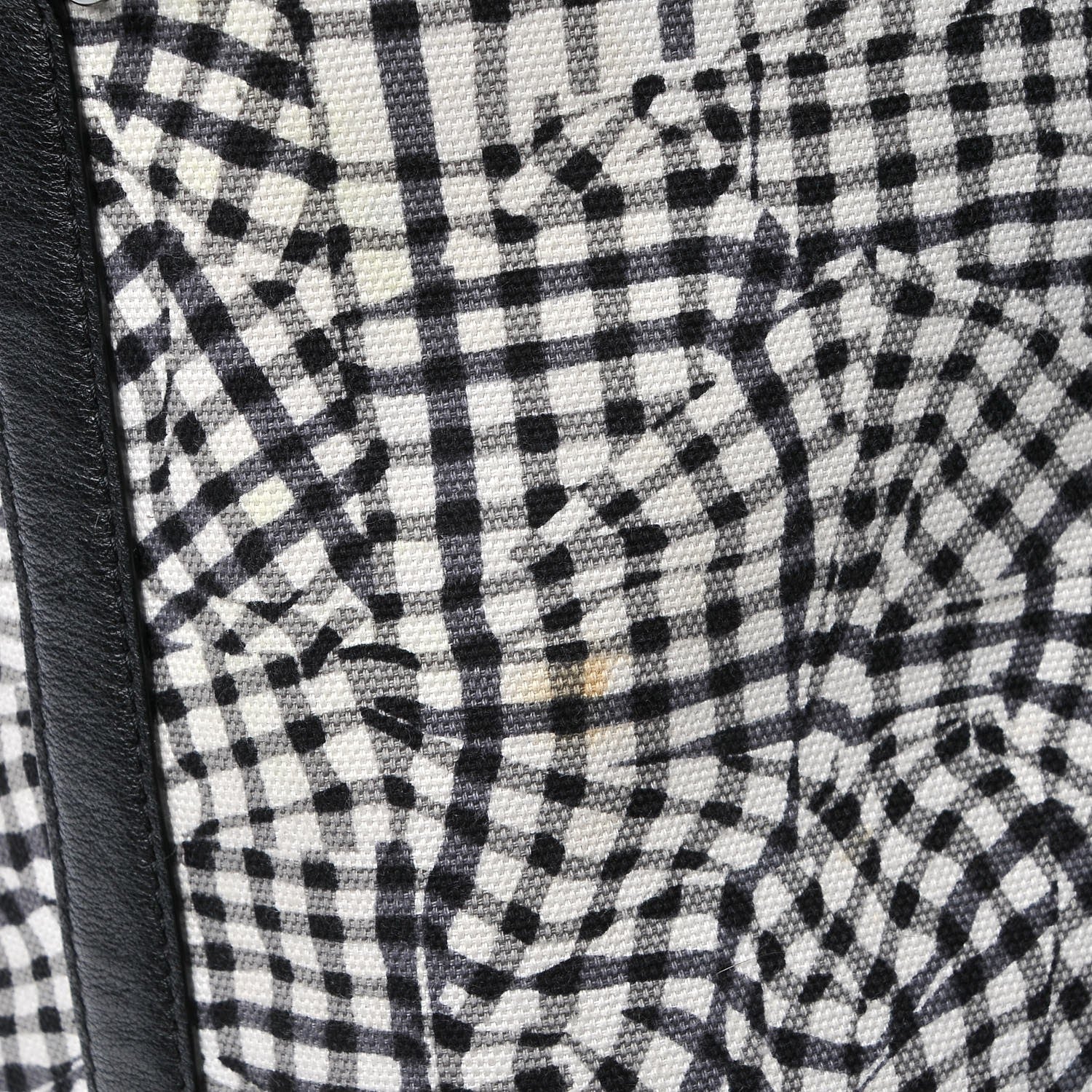 MCM Visetos Large Liz Reversible Shopper Tote Black 32 of 33