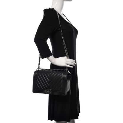 Chanel Calfskin Chevron Quilted New Medium Boy Flap Black 2 of 11