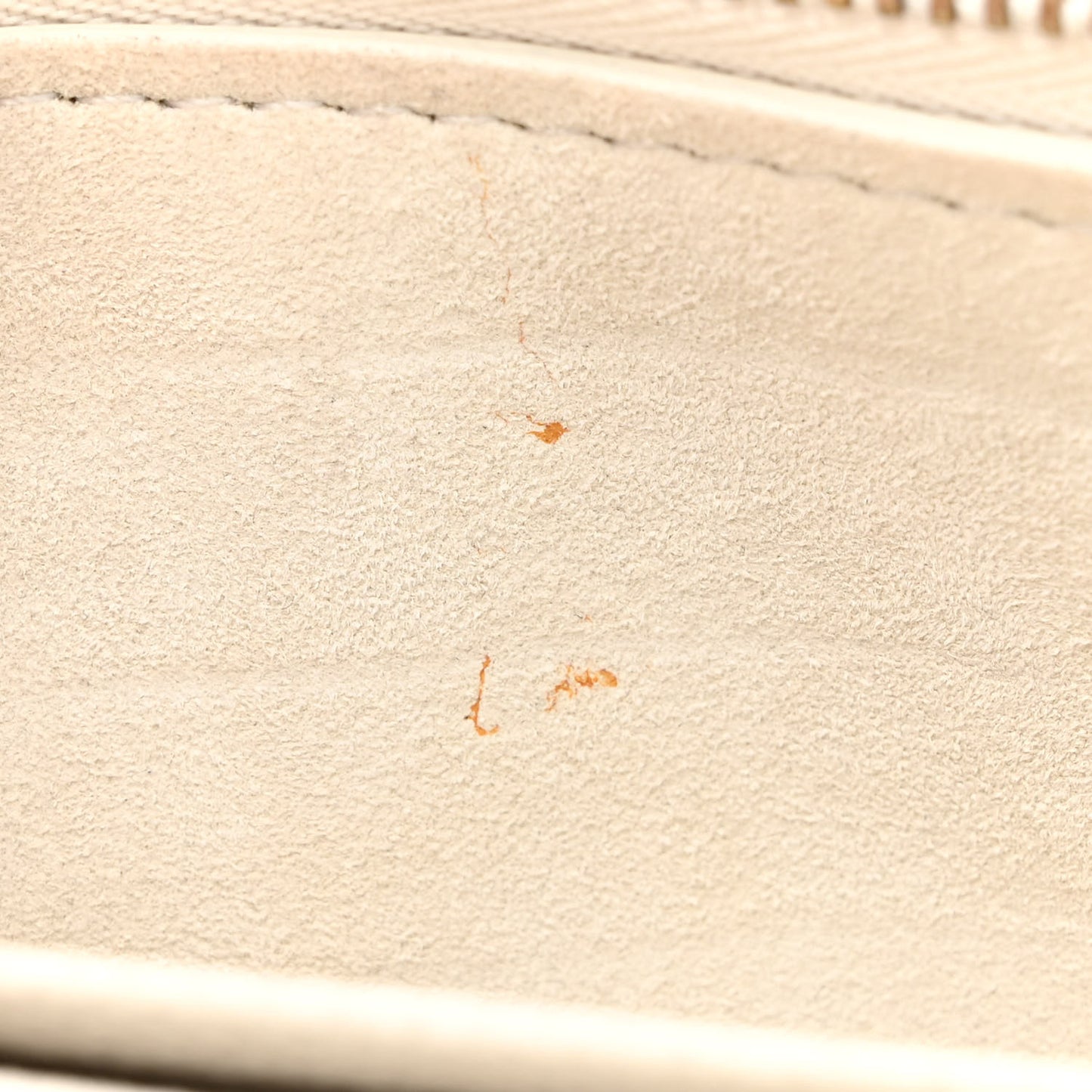 Grained Calfskin Saddle Chain Pouch Off White