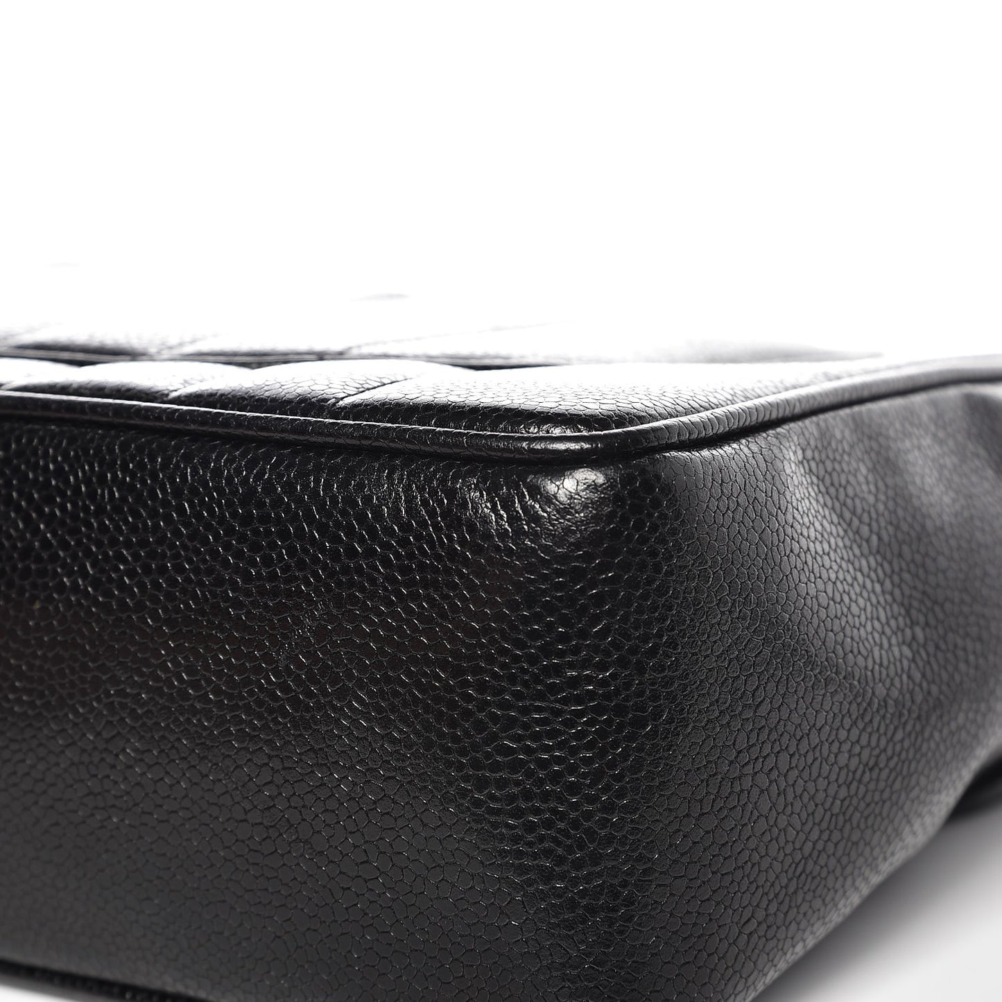 Caviar Vertical Quilted Jumbo Single Flap Black