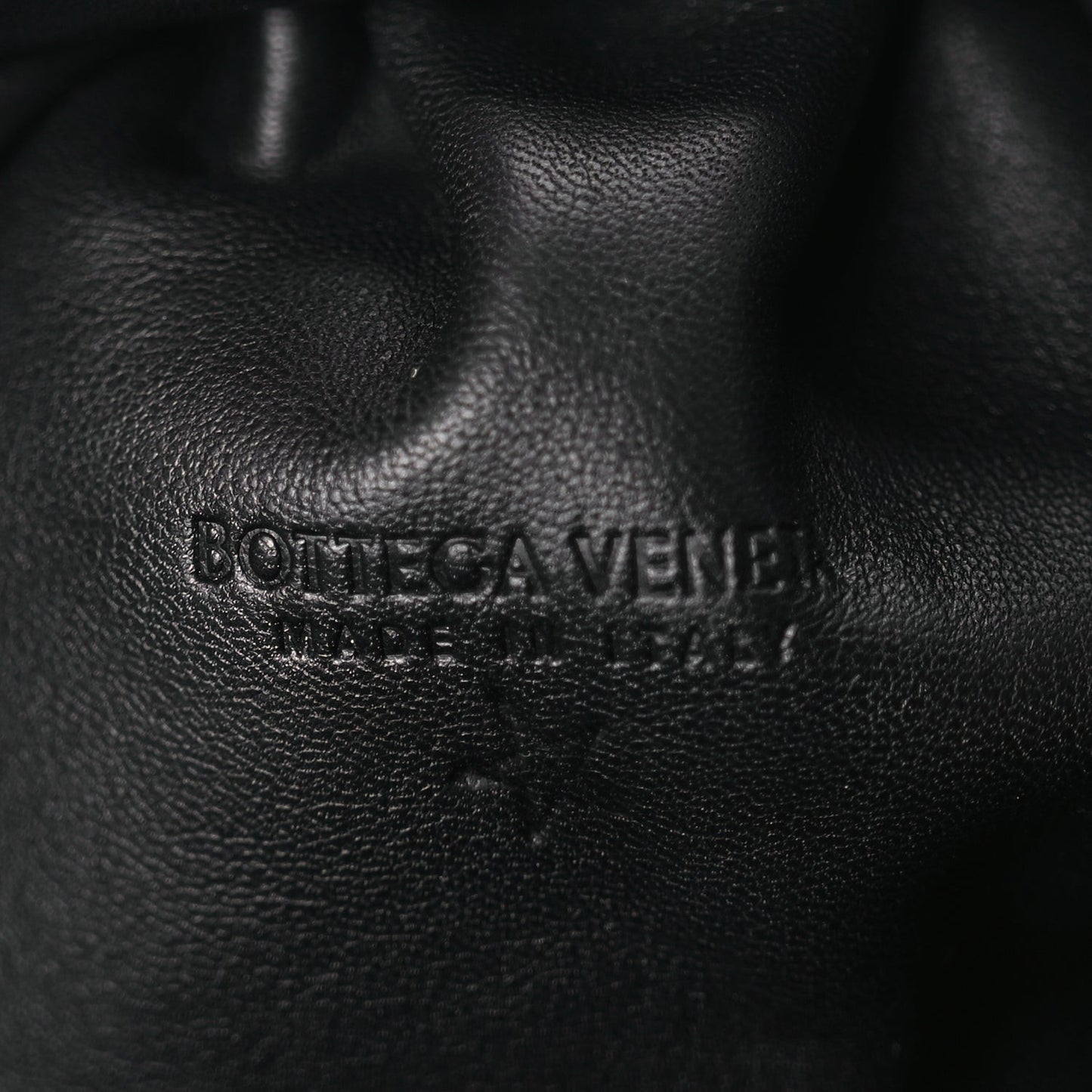Butter Calfskin The Mini Pouch Black