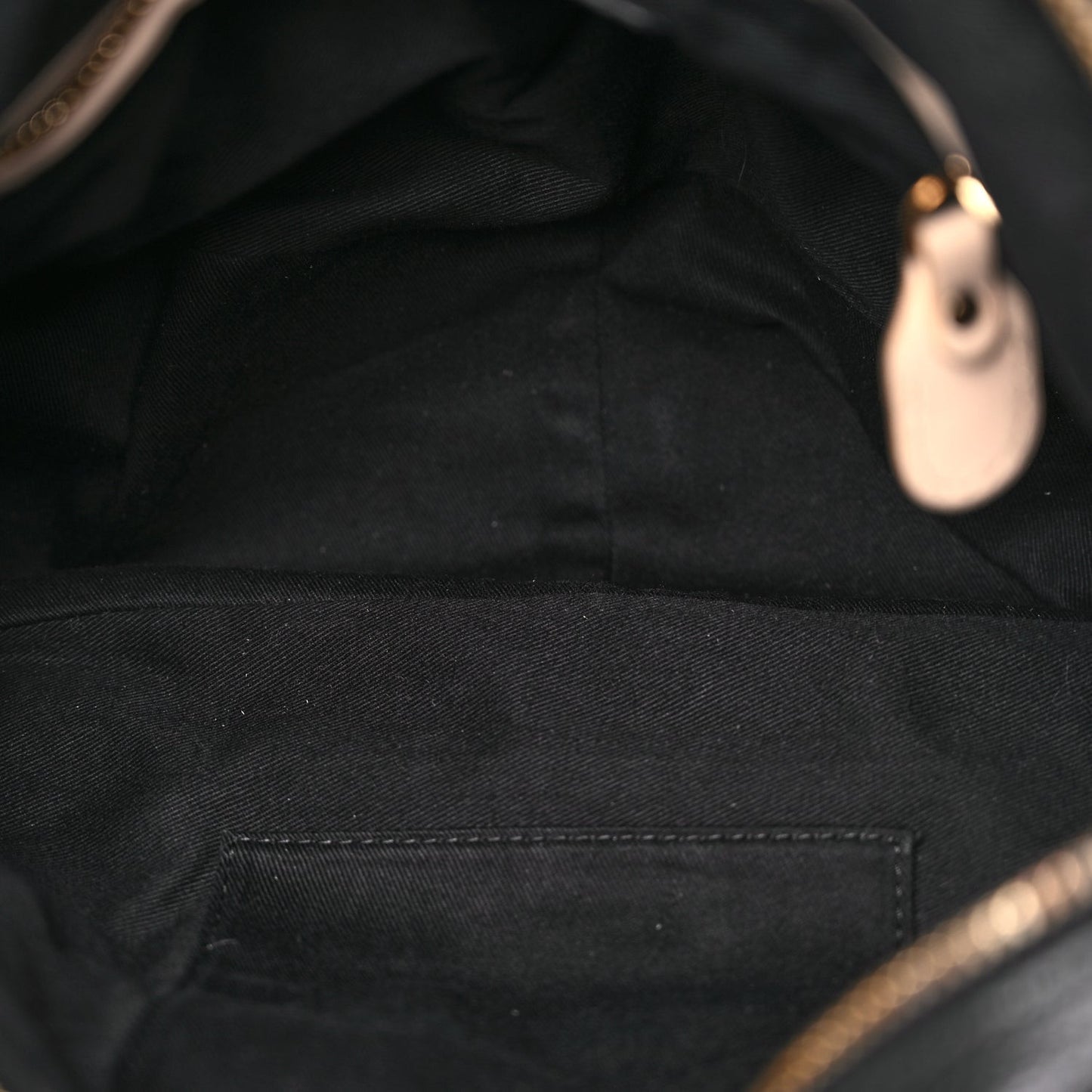 Calfskin Medium Paraty Black