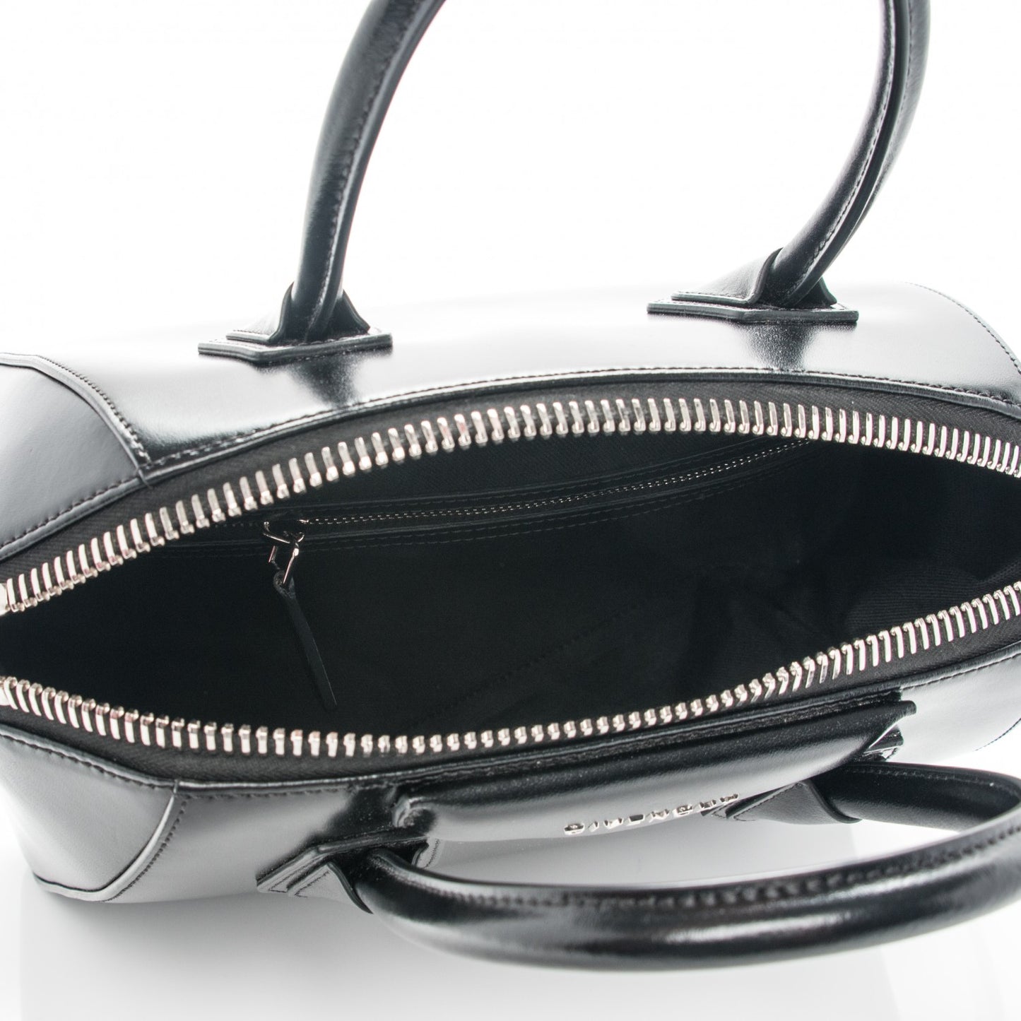 Shiny Lord Calfskin Small Antigona Black