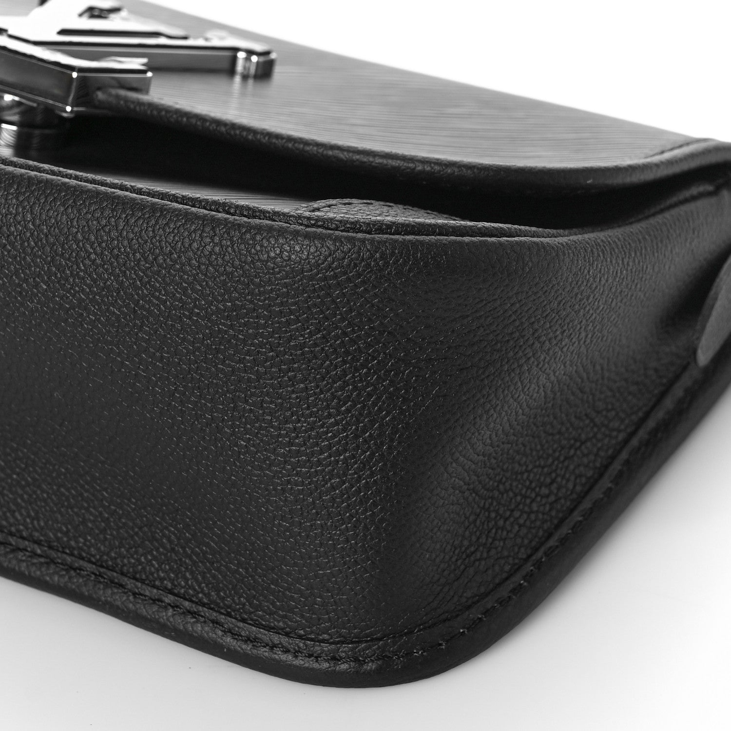 Louis Vuitton Epi Buci Crossbody Black 8 of 8