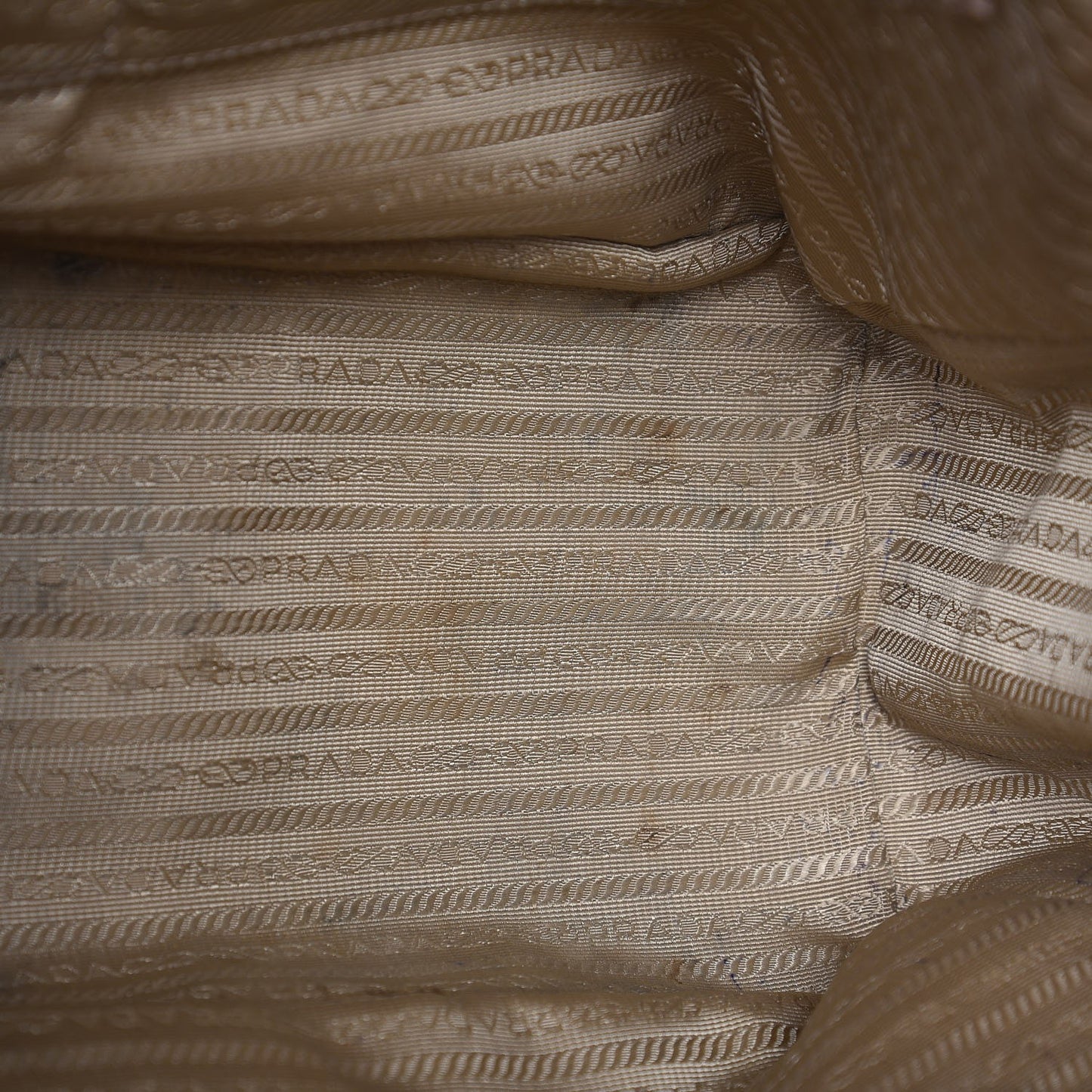 Saffiano Lux Large Tote Cammeo