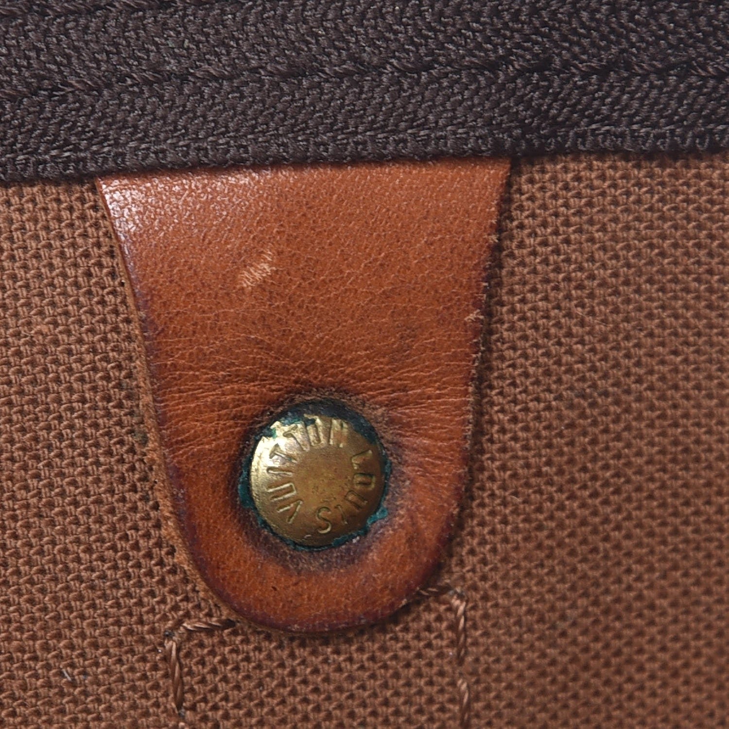 Louis Vuitton Monogram Keepall Bandouliere 55 11 of 33