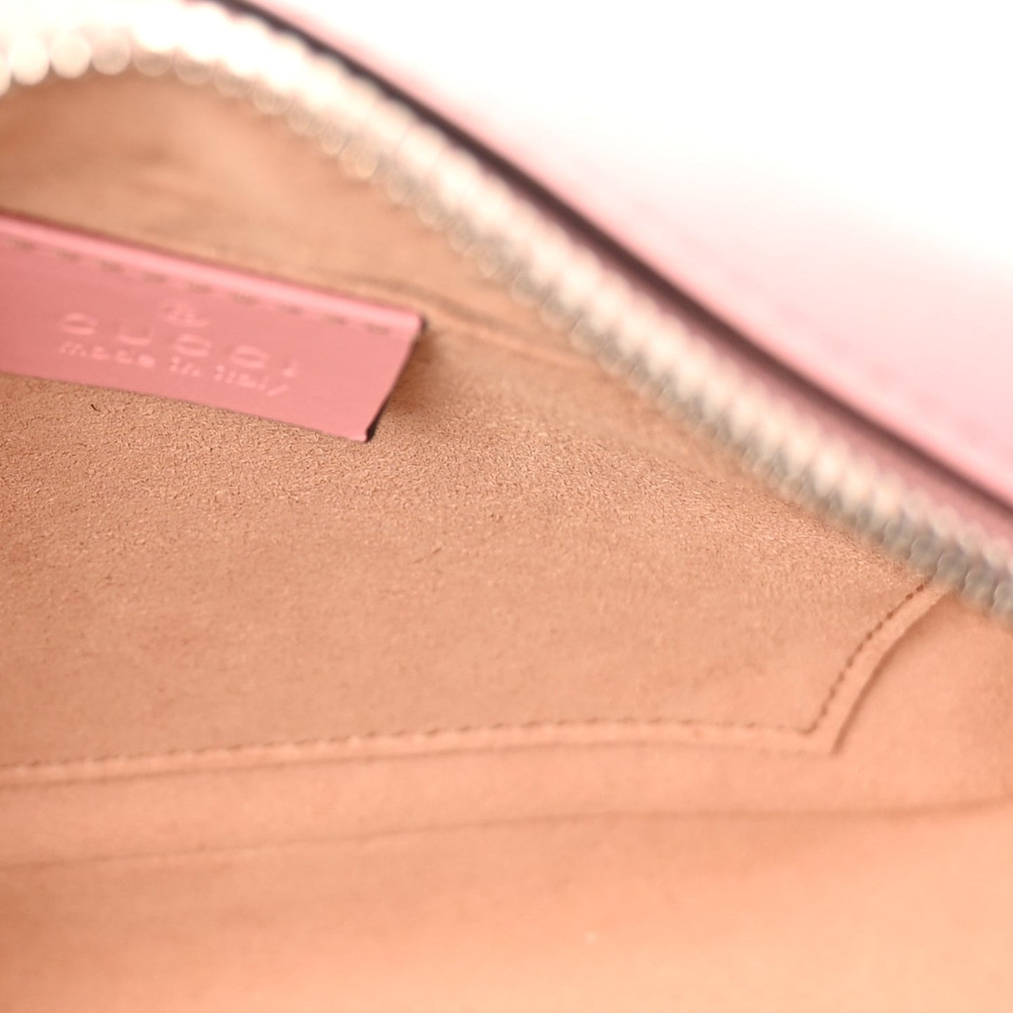 Calfskin Matelasse Small GG Marmont Chain Shoulder Bag Wild Rose