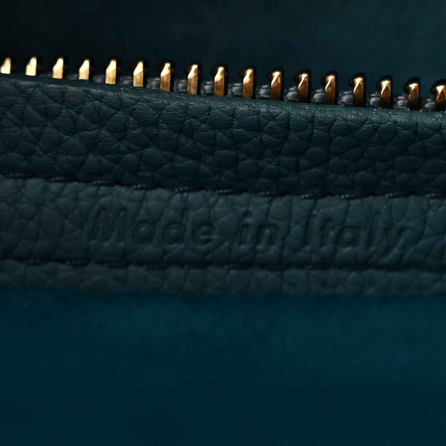 Grained Calfskin Medium Phantom Luggage Ocean