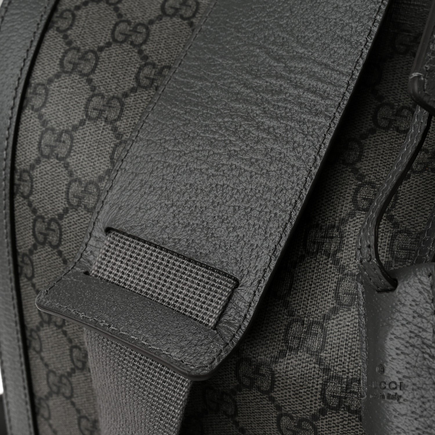Gucci GG Supreme Monogram Textured Dollar Calfskin Large Savoy Duffle Bag Grey Black Graphite Grey 10 of 15