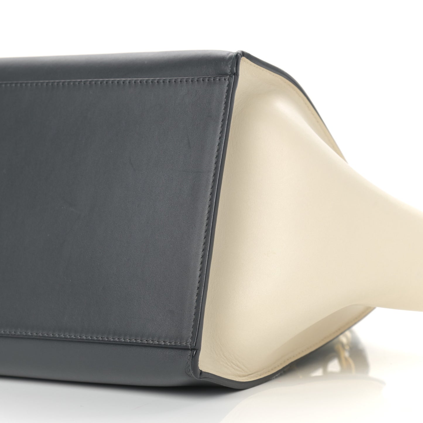 Smooth Calfskin Medium Tri-Color Trapeze Pistachio