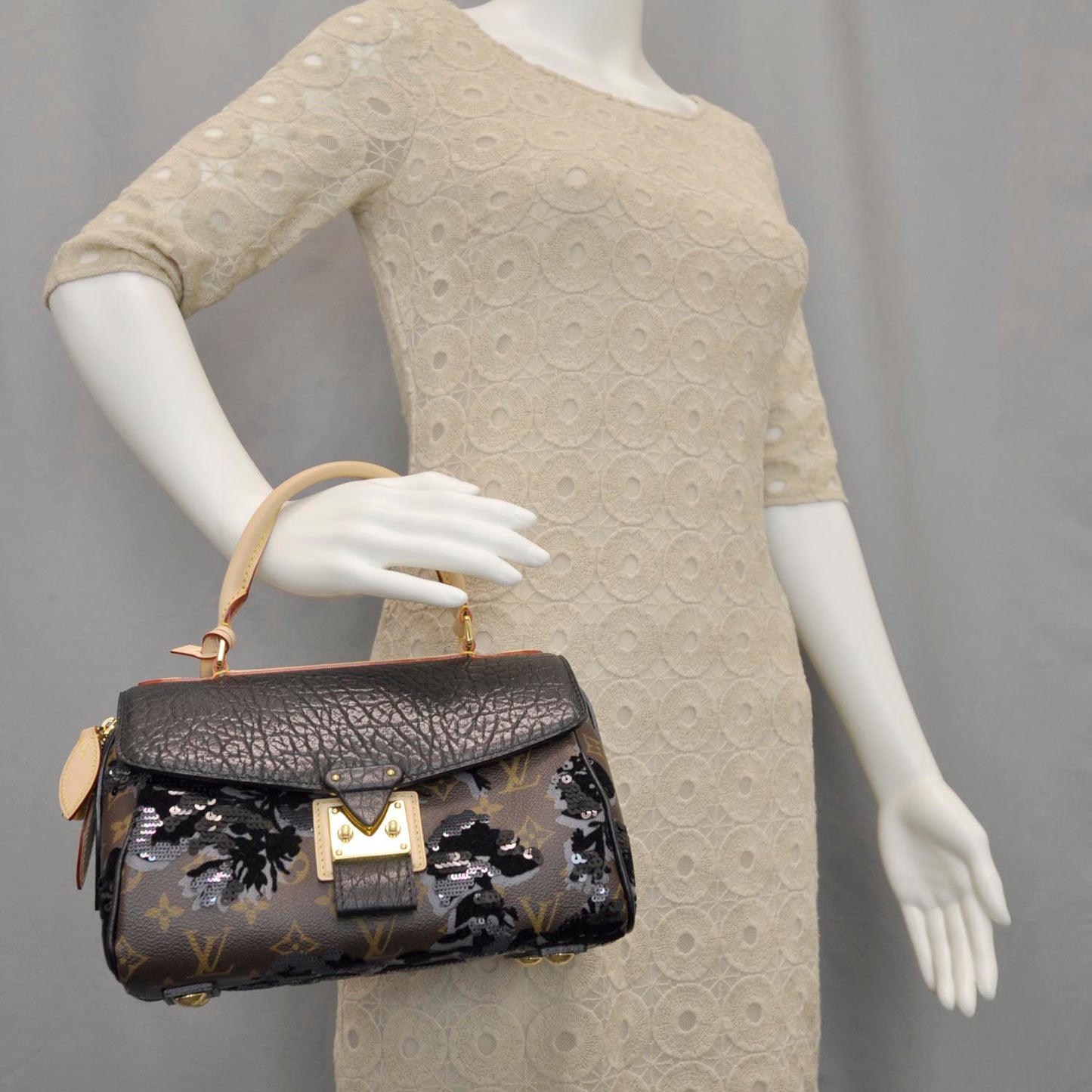 Monogram Fleur De Jais Carrousel