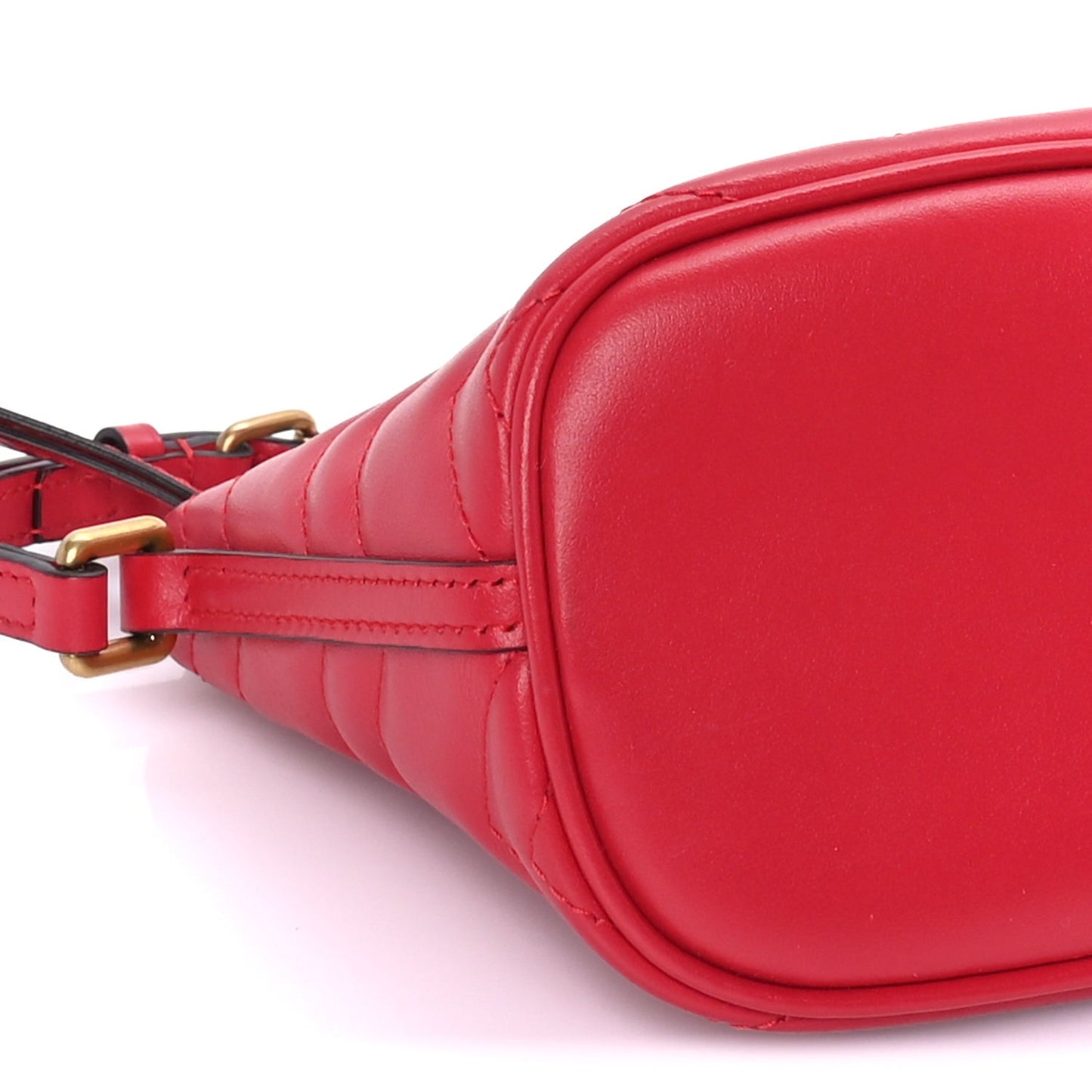 Calfskin Matelasse Chevron GG Marmont Sling Shoulder Bag  Rosso