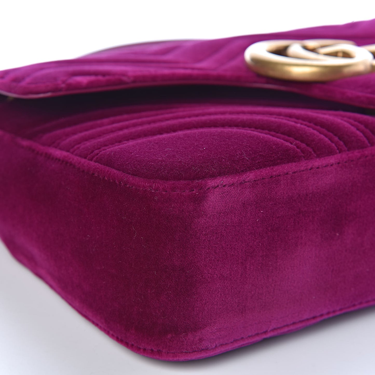 Velvet Matelasse Medium GG Marmont Shoulder Bag Fuchsia Violet Cyclamen