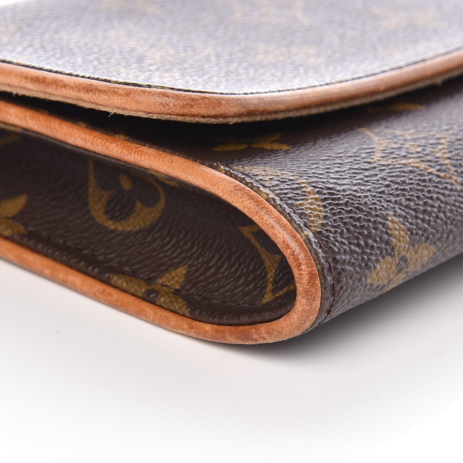 Louis Vuitton Monogram Pochette Twin GM 14 of 15