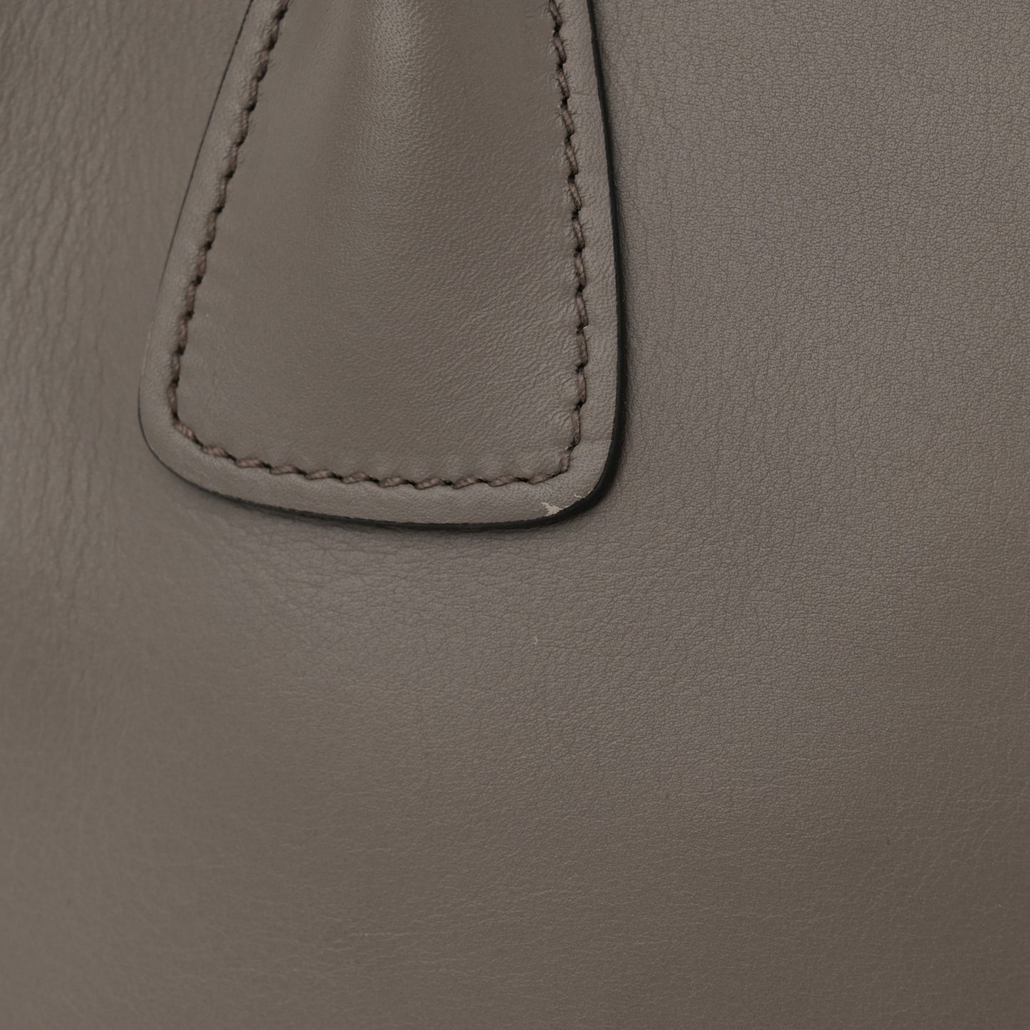 Glace Calf Twin Pocket Tote Argilla