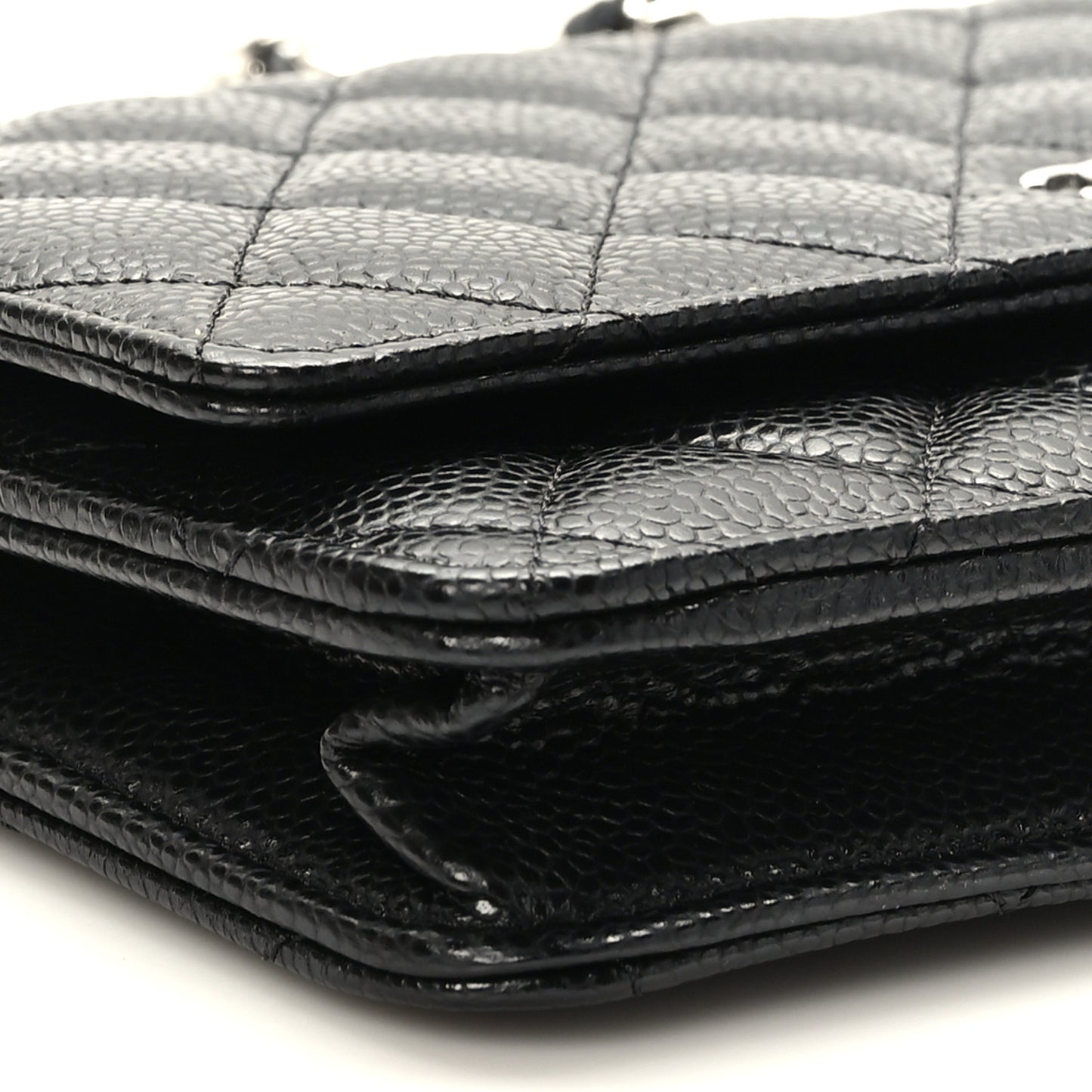 Caviar Quilted Wallet on Chain WOC Black