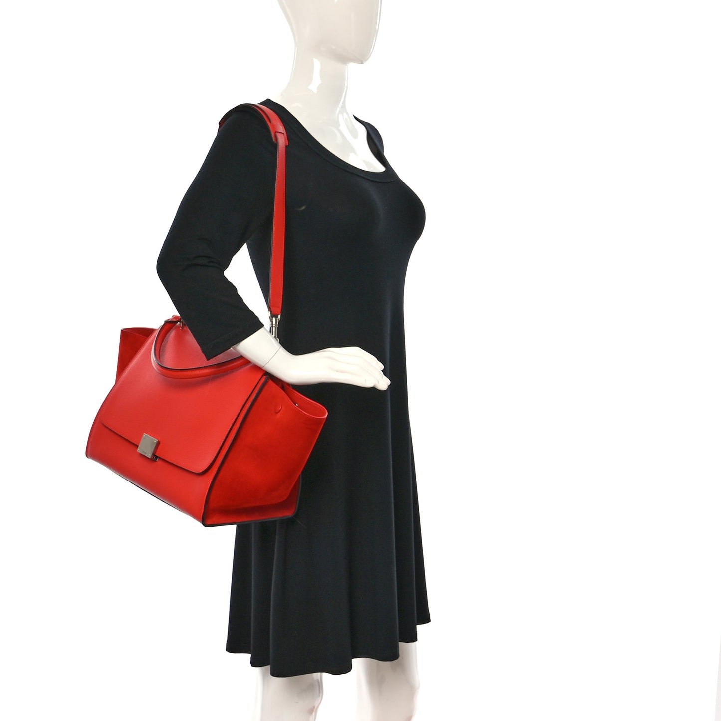Drummed Calfskin Suede Medium Trapeze Coquelicot