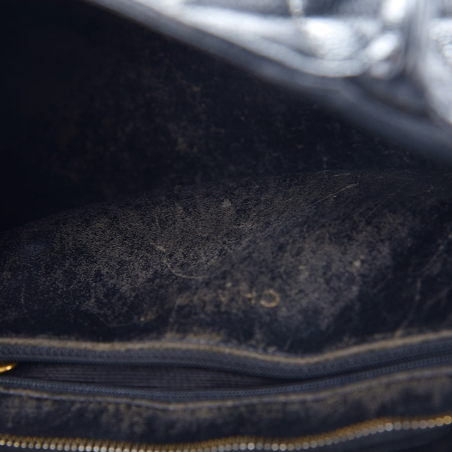 Caviar Quilted Medallion Tote Black