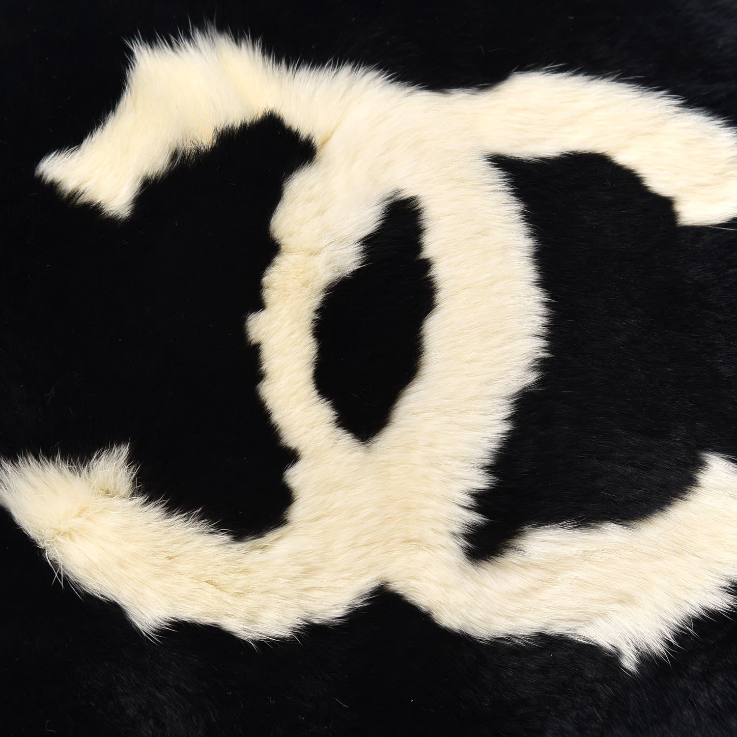 Chanel Lapin Rabbit Fur CC Muff Black White 4 of 6