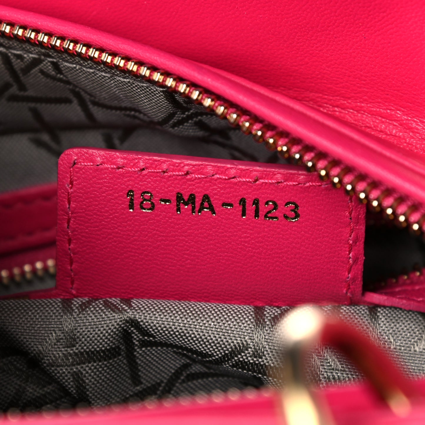 Lambskin Cannage Medium Lady Dior Fuchsia